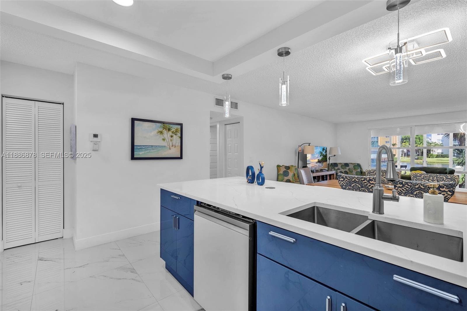 205 SE 11th Terrace 101, Dania Beach, FL 33004 — photo 2 of 43