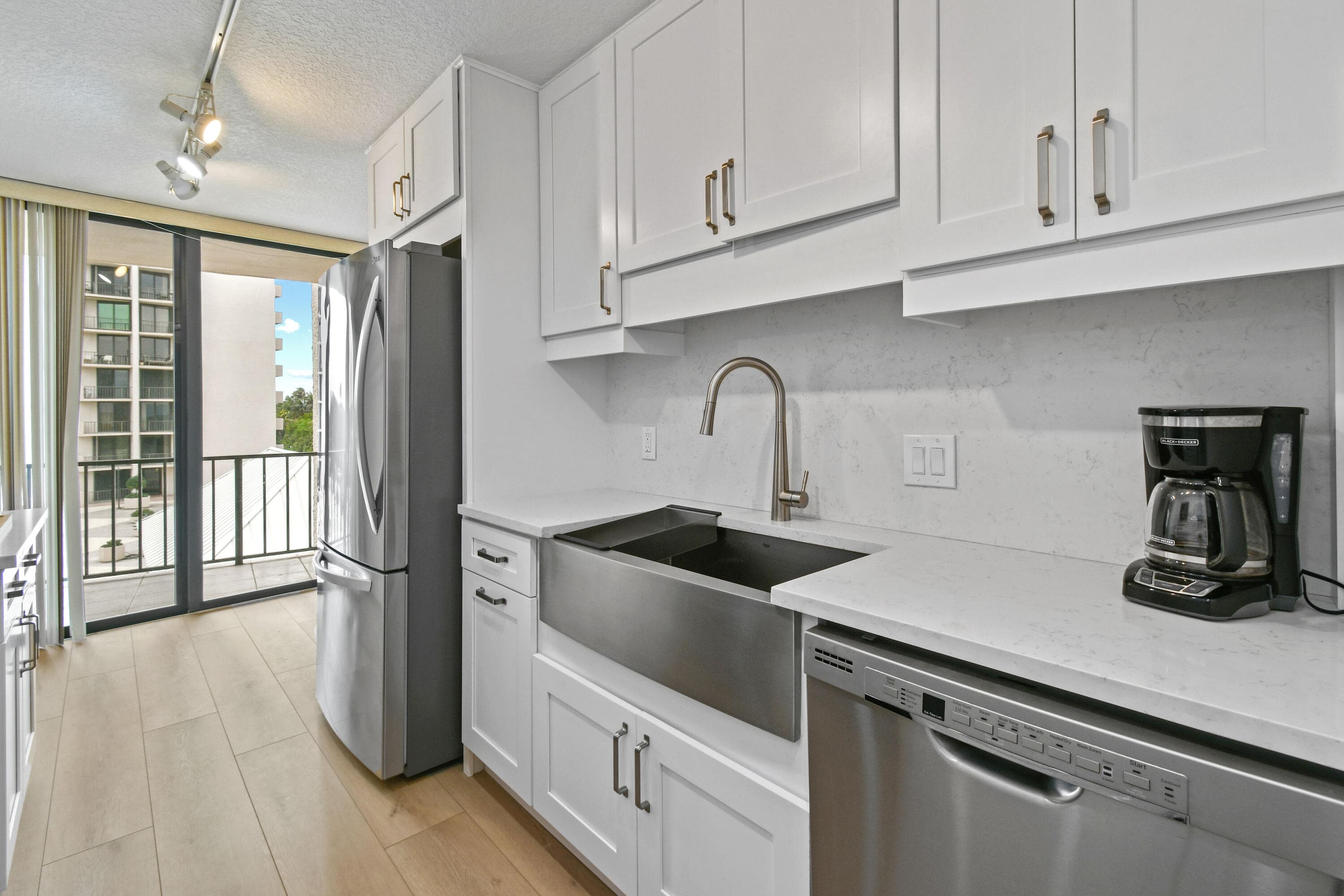 4200 N Ocean Drive 1, Riviera Beach, FL 33404 — photo 32 of 59