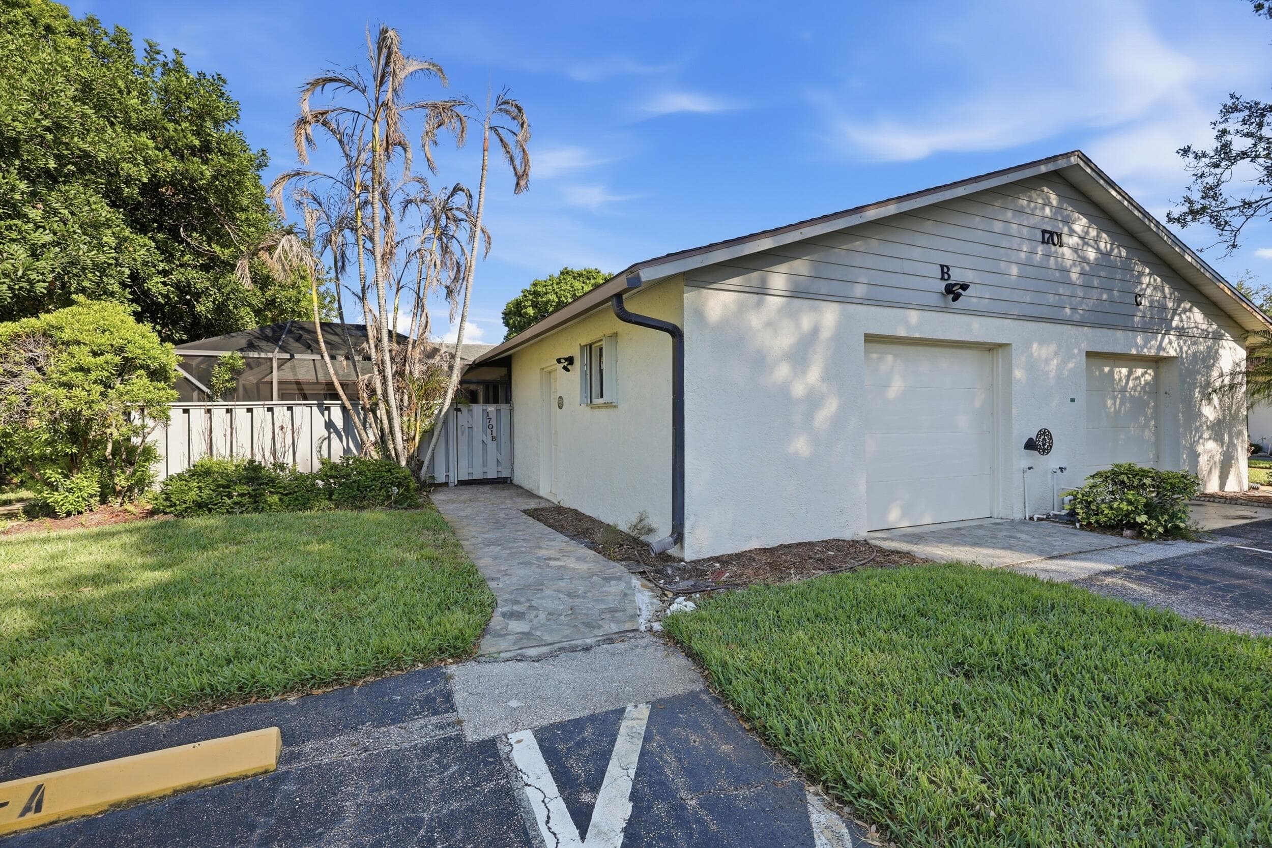 1701 Mariners Cove, Fort Pierce, FL 34950 — photo 2 of 34