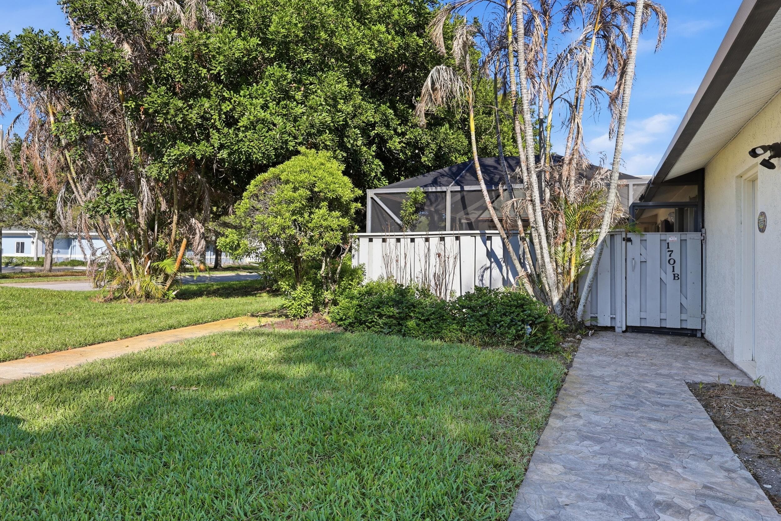 1701 Mariners Cove, Fort Pierce, FL 34950 — photo 27 of 34