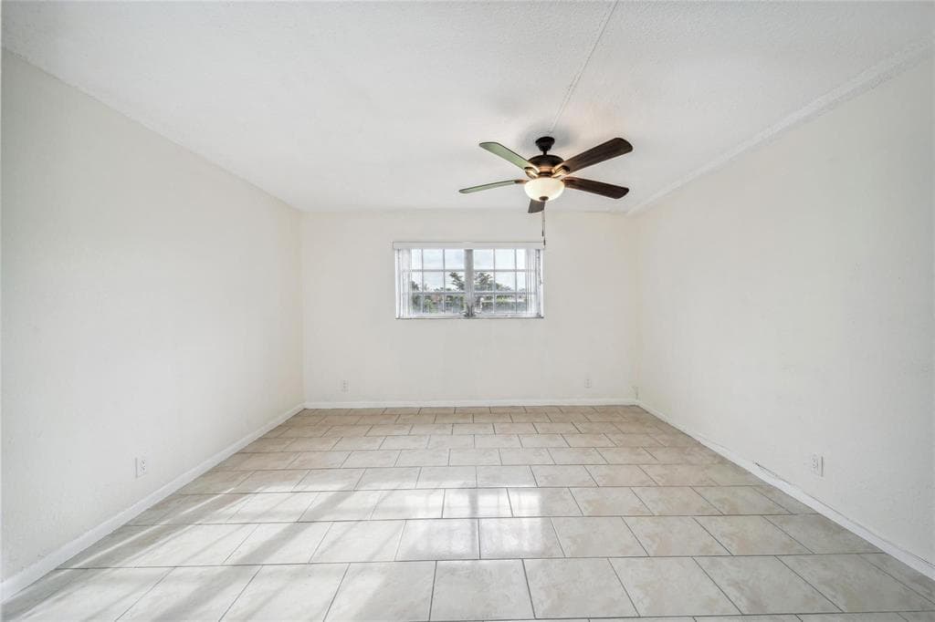 Condominium in Coral Springs — photo 7 of 17