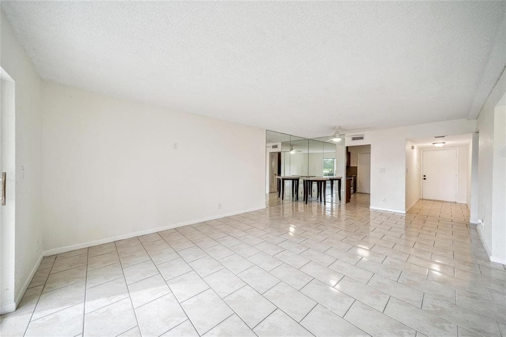 Condominium in Coral Springs — photo 3 of 17