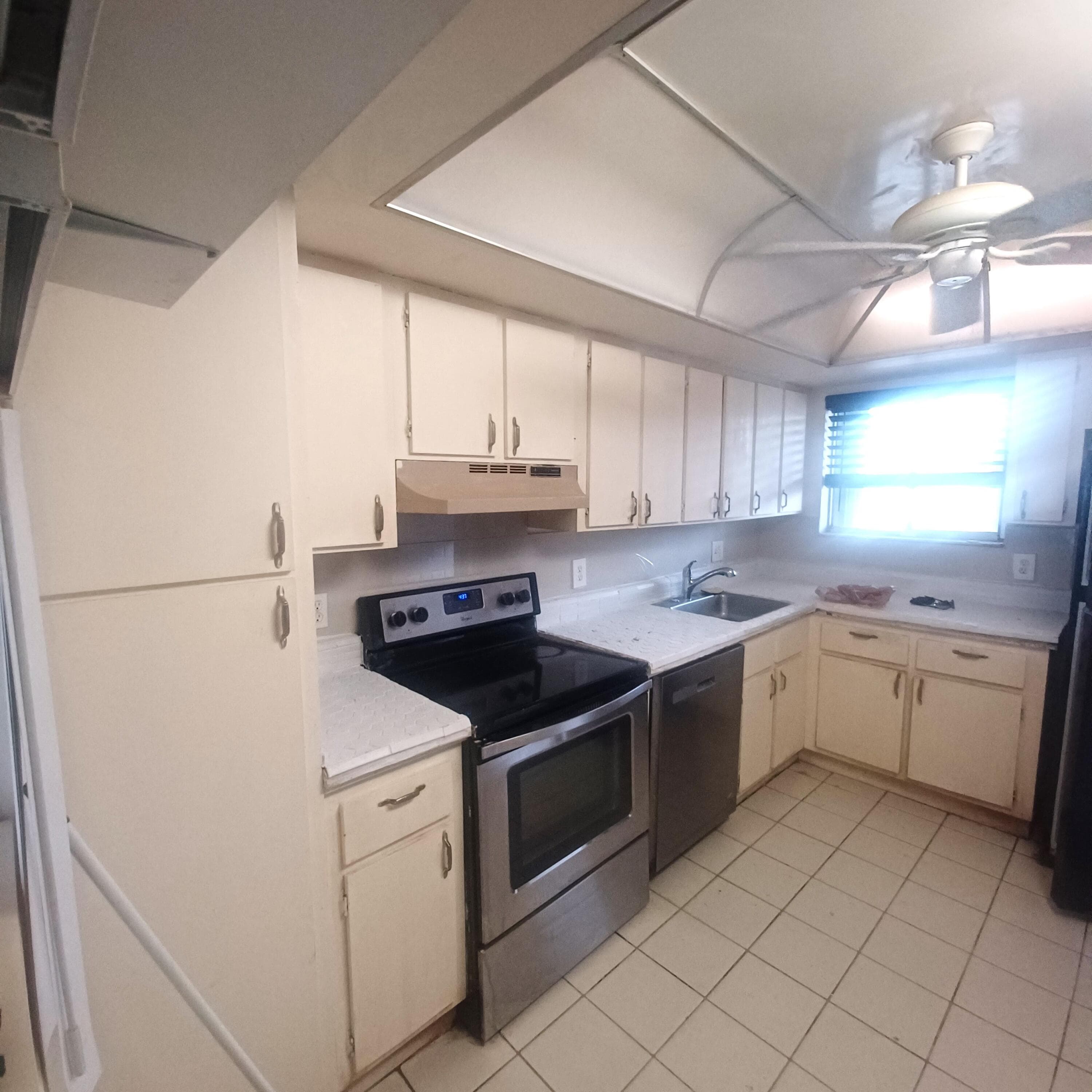 3186 Via Poinciana 311, Greenacres, FL 33467 — photo 3 of 9