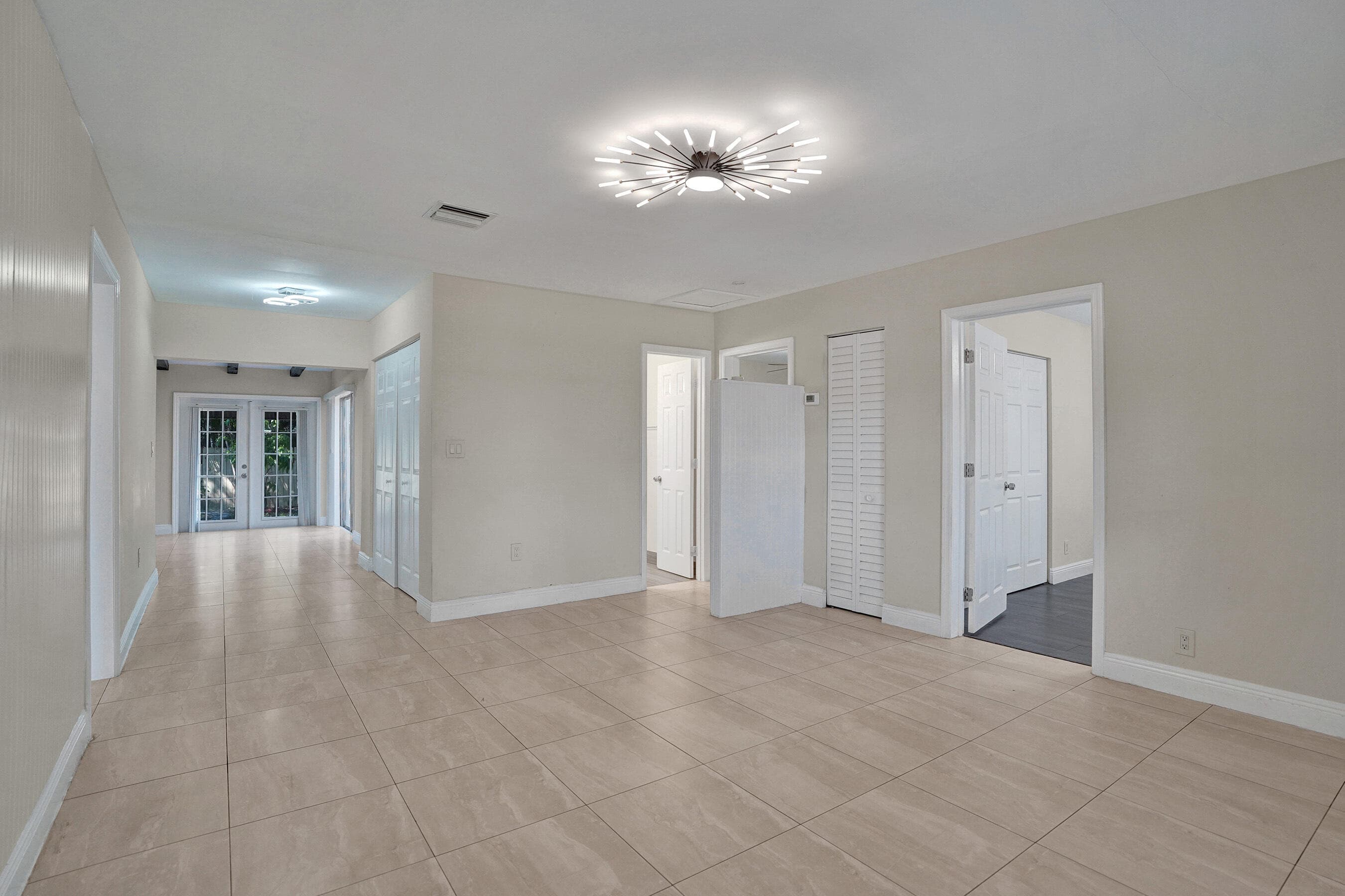 131 NE 51st Street, Oakland Park, FL 33334 — photo 4 of 24