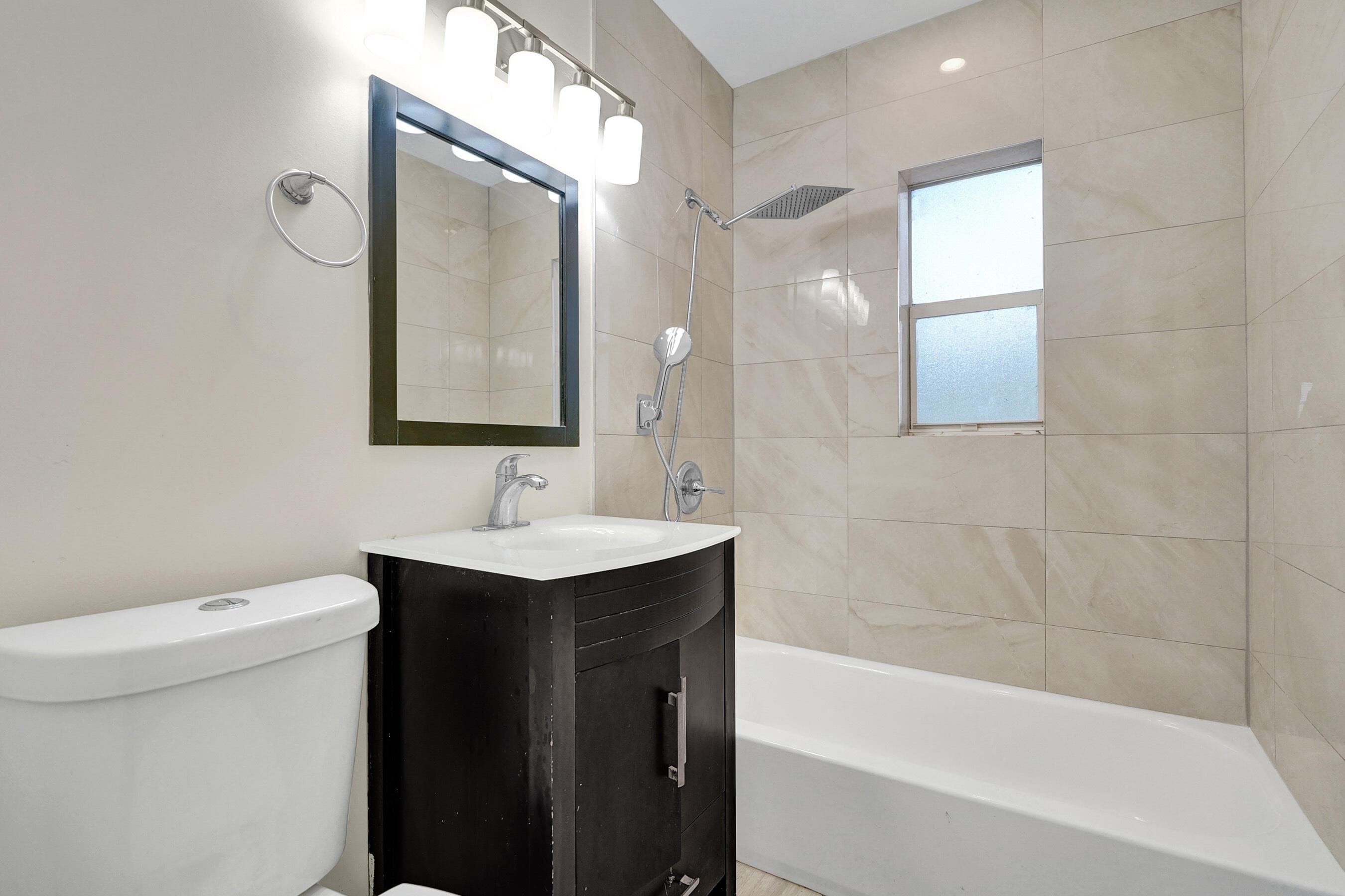 131 NE 51st Street, Oakland Park, FL 33334 — photo 14 of 24