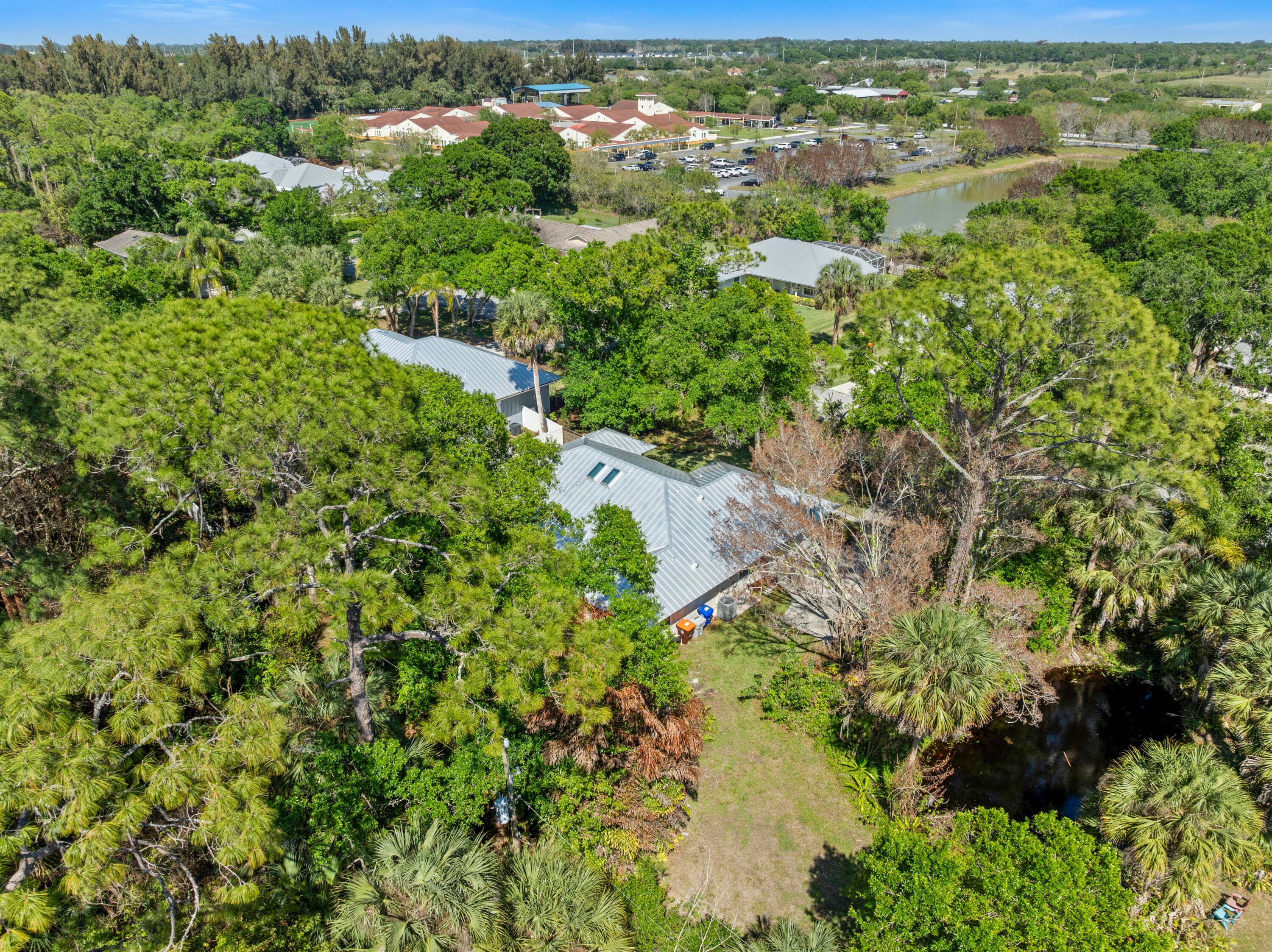 435 61st Avenue, Vero Beach, FL 32968 — photo 9 of 46