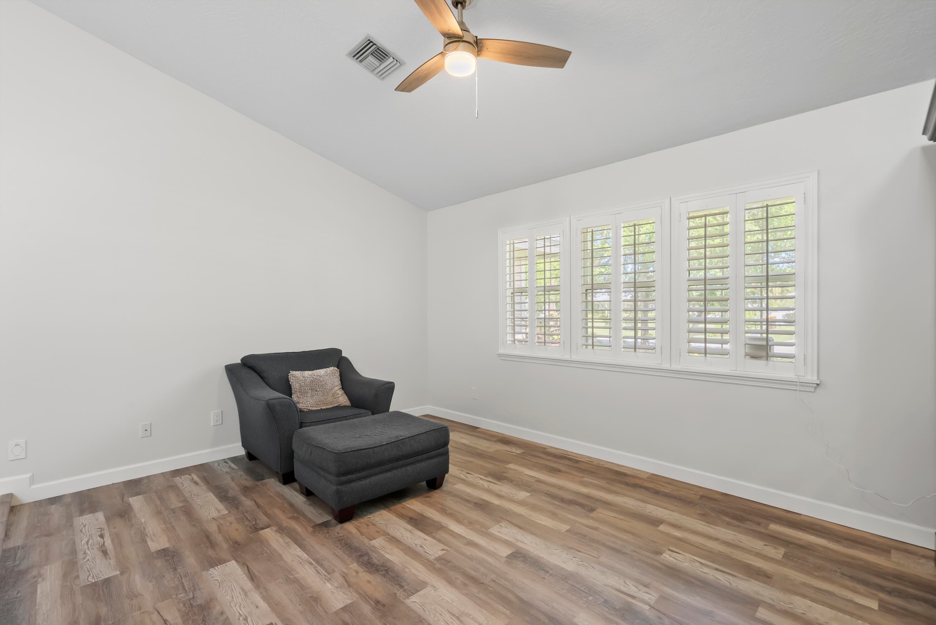 435 61st Avenue, Vero Beach, FL 32968 — photo 19 of 46
