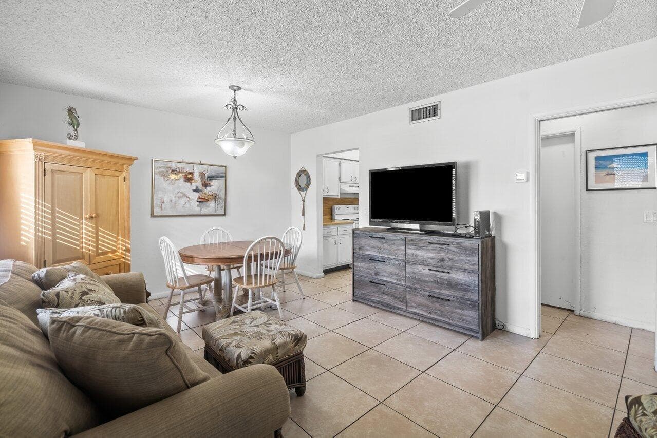 262 SE 9th Avenue 1-4, Deerfield Beach, FL 33441 — photo 33 of 50