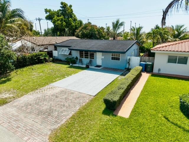 270 NE 42nd Street, Oakland Park, FL 33334 — photo 1 of 31