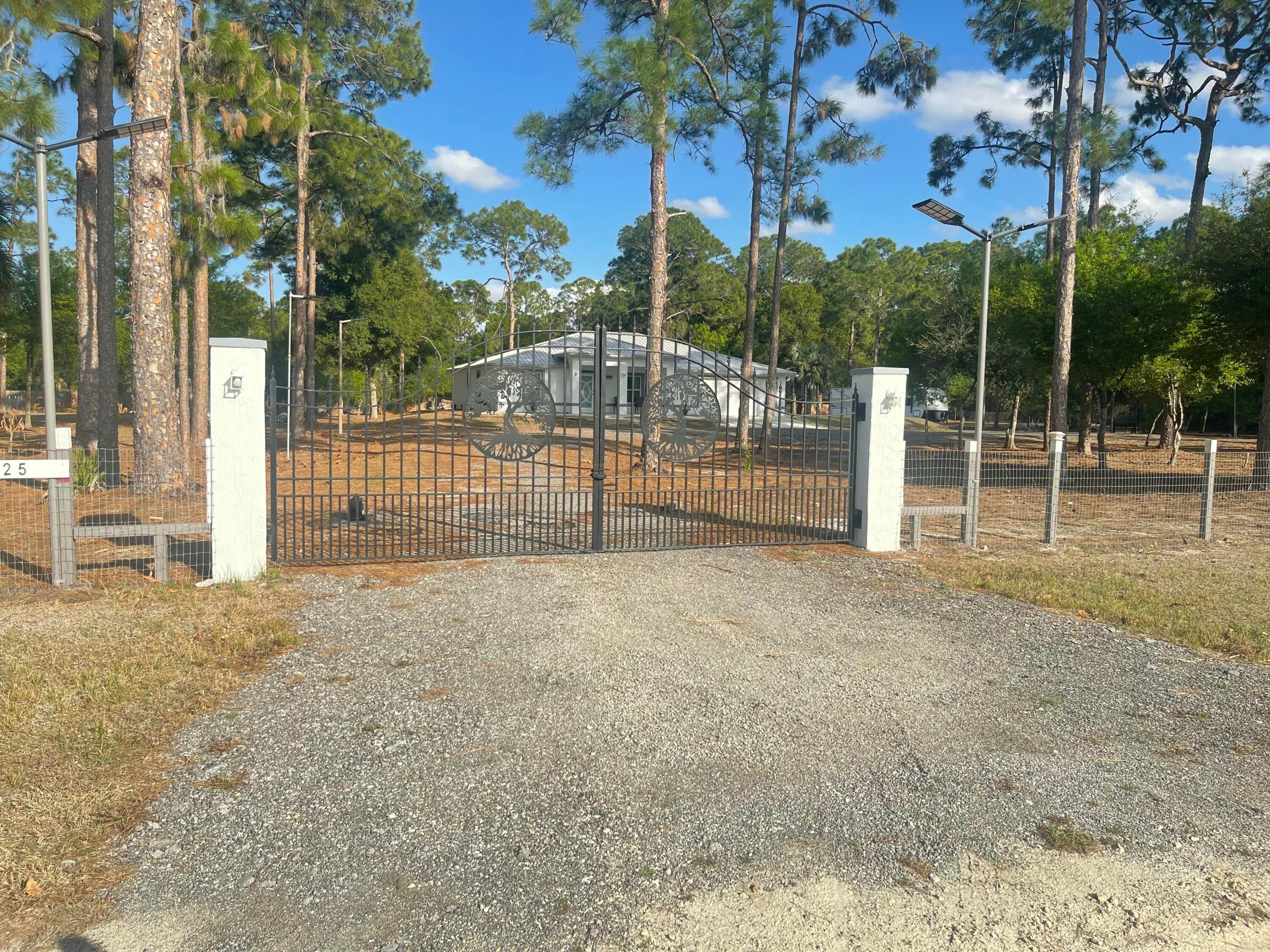 5325 Pioneer 17th Street, Clewiston, FL 33440 — photo 2 of 20
