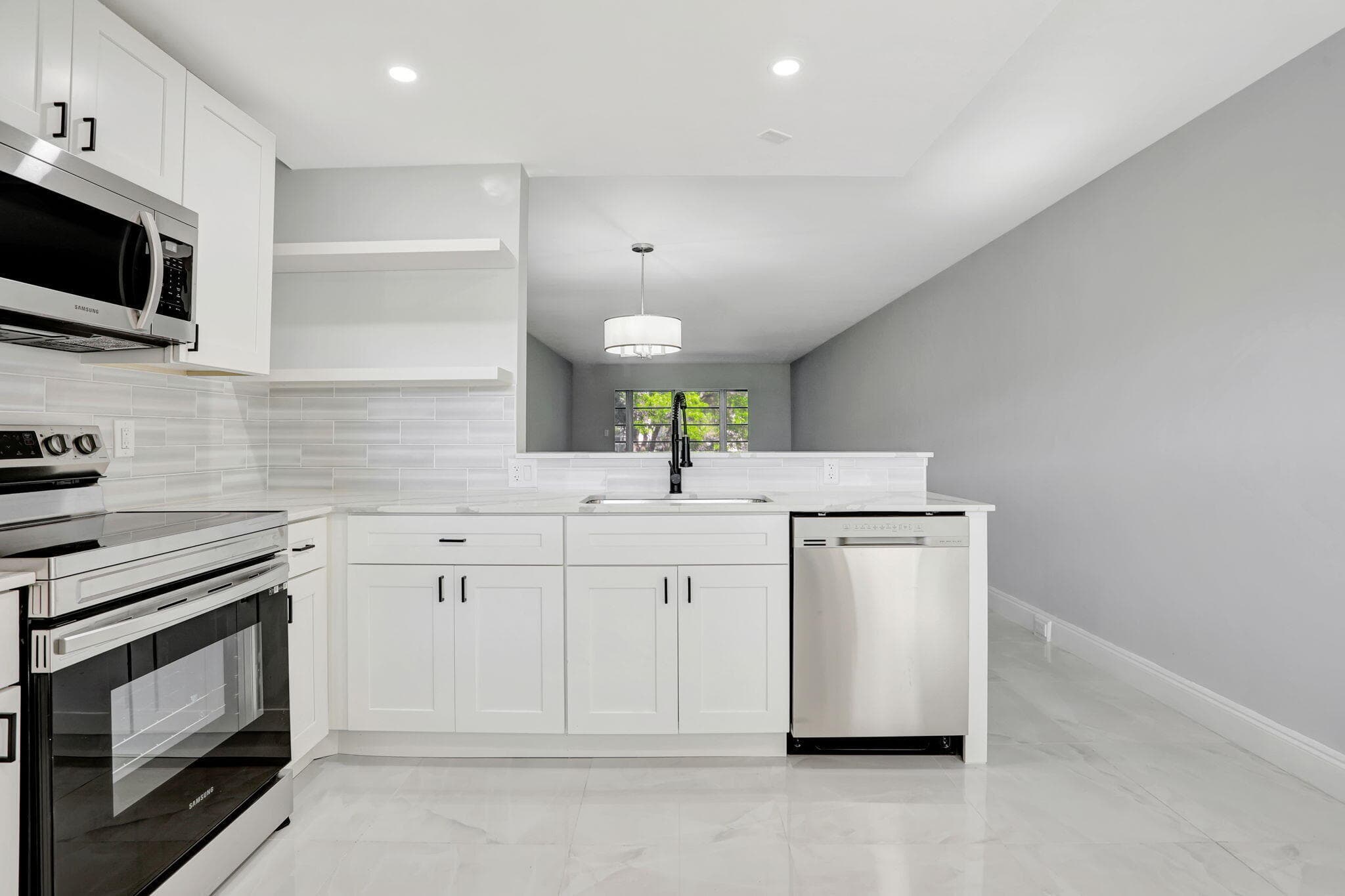 2202 Lucaya Bend G2, Coconut Creek, FL 33066 — photo 10 of 40