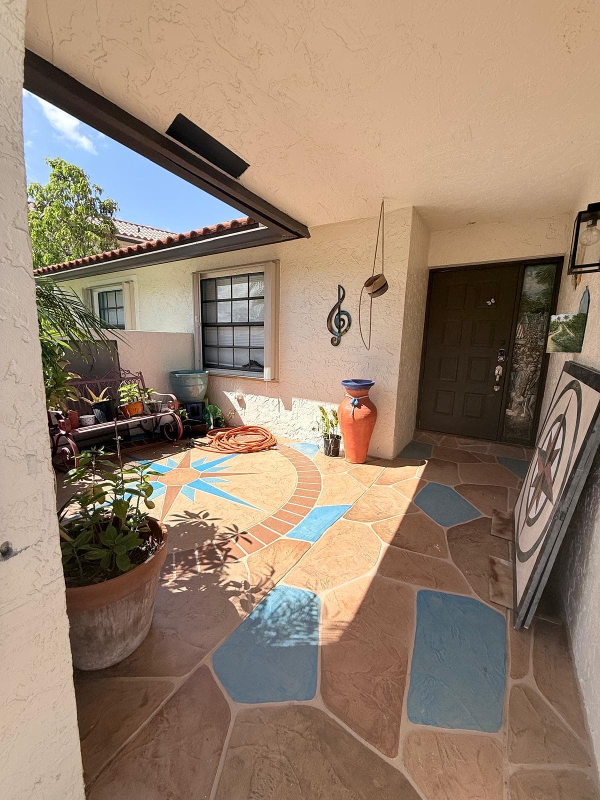 Single Family Residence in Deerfield Beach — photo 2 of 15