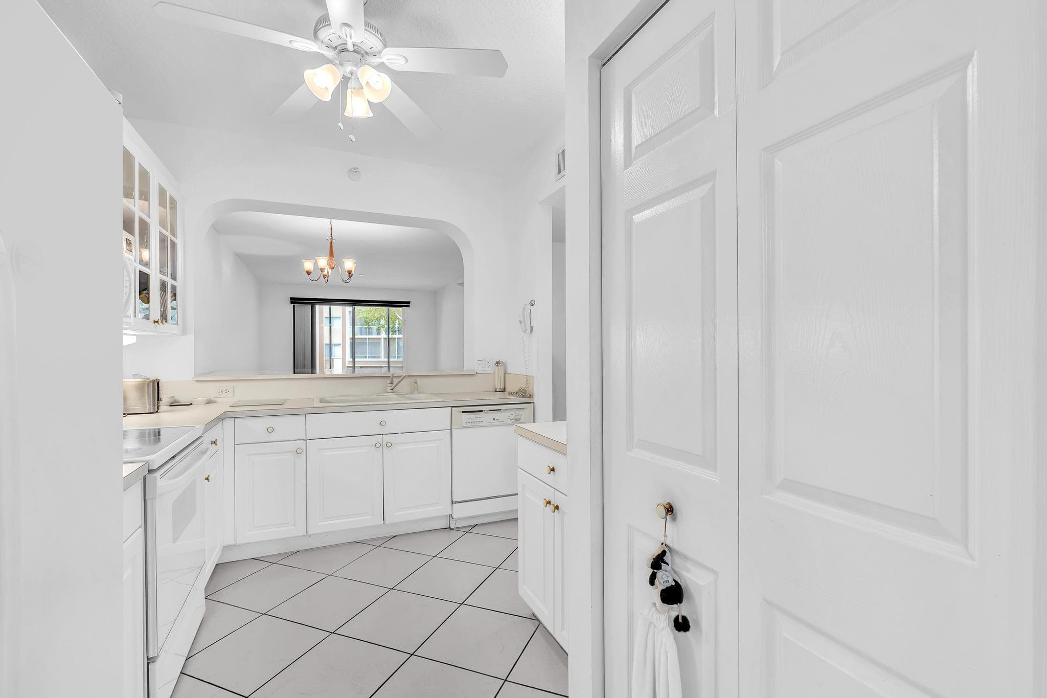 7623 Southampton Terrace 211, Tamarac, FL 33321 — photo 10 of 70