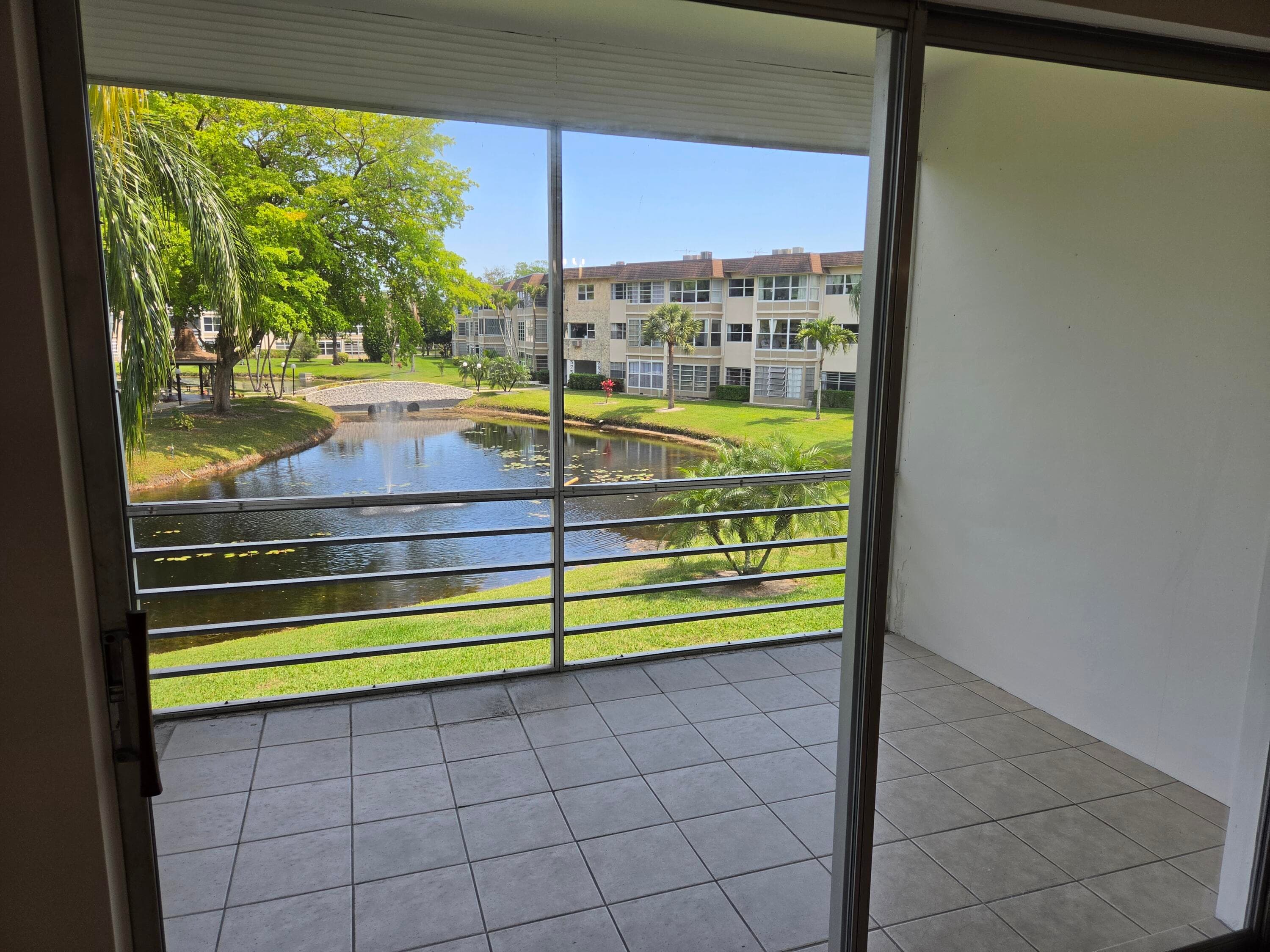 3400 NW 48th Avenue, Lauderdale Lakes, FL 33319 — photo 9 of 31