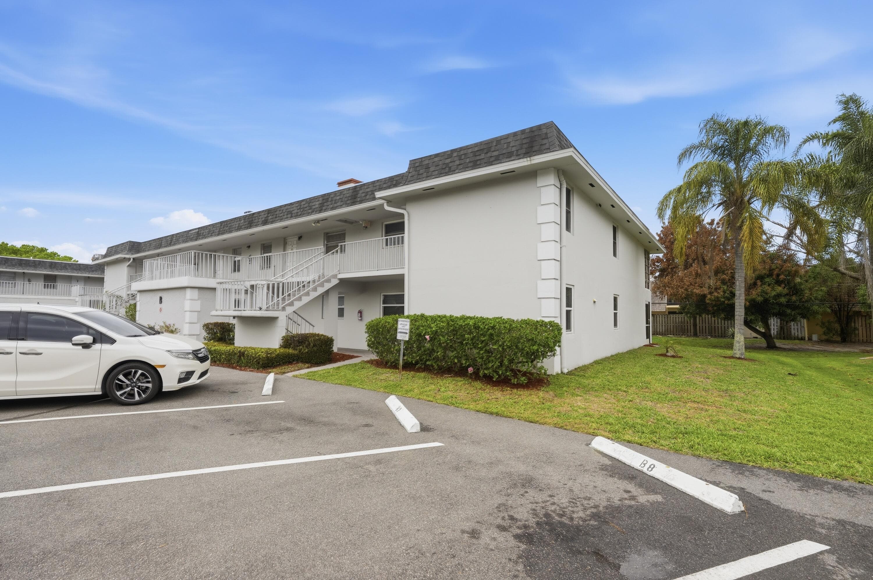 1166 6th Avenue B8, Vero Beach, FL 32960 — photo 2 of 16