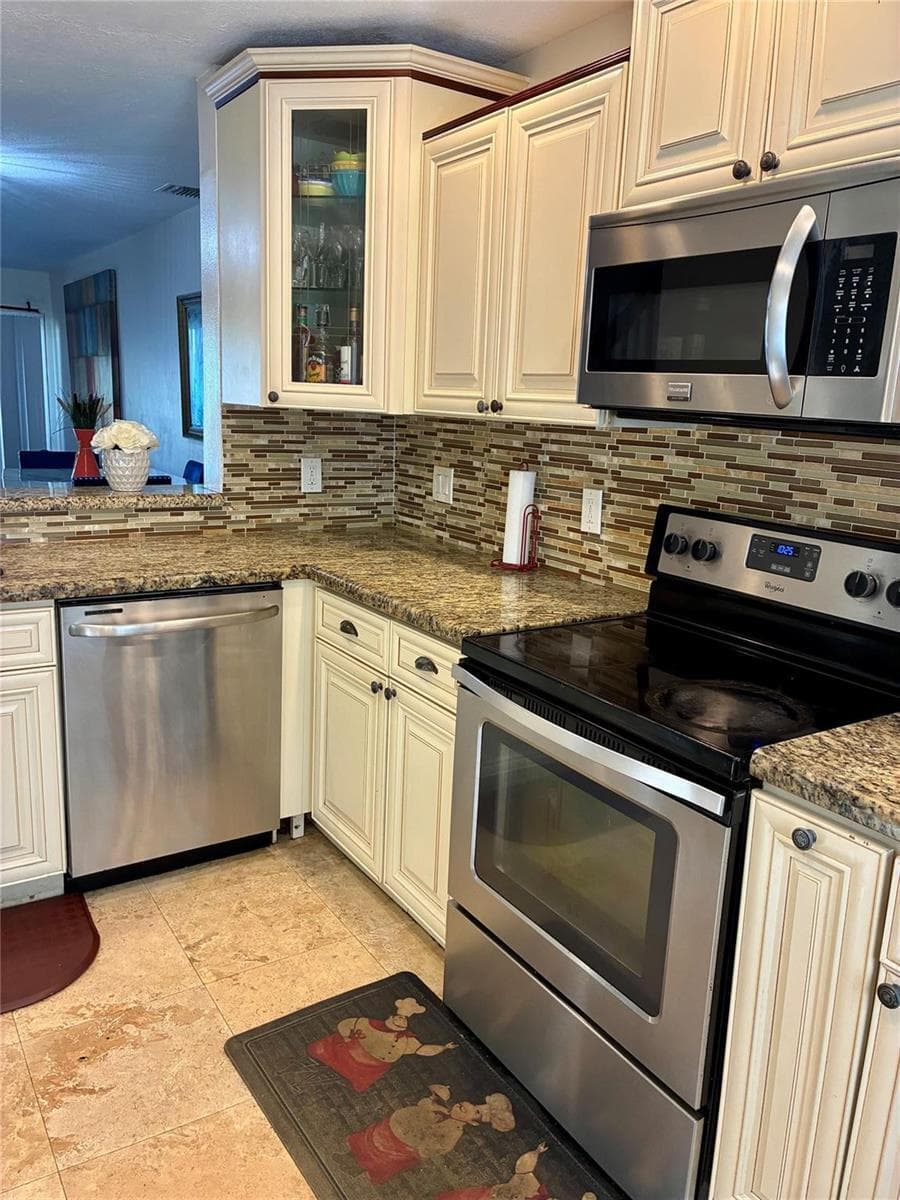 2058 Champions Way 2058, North Lauderdale, FL 33068 — photo 2 of 29