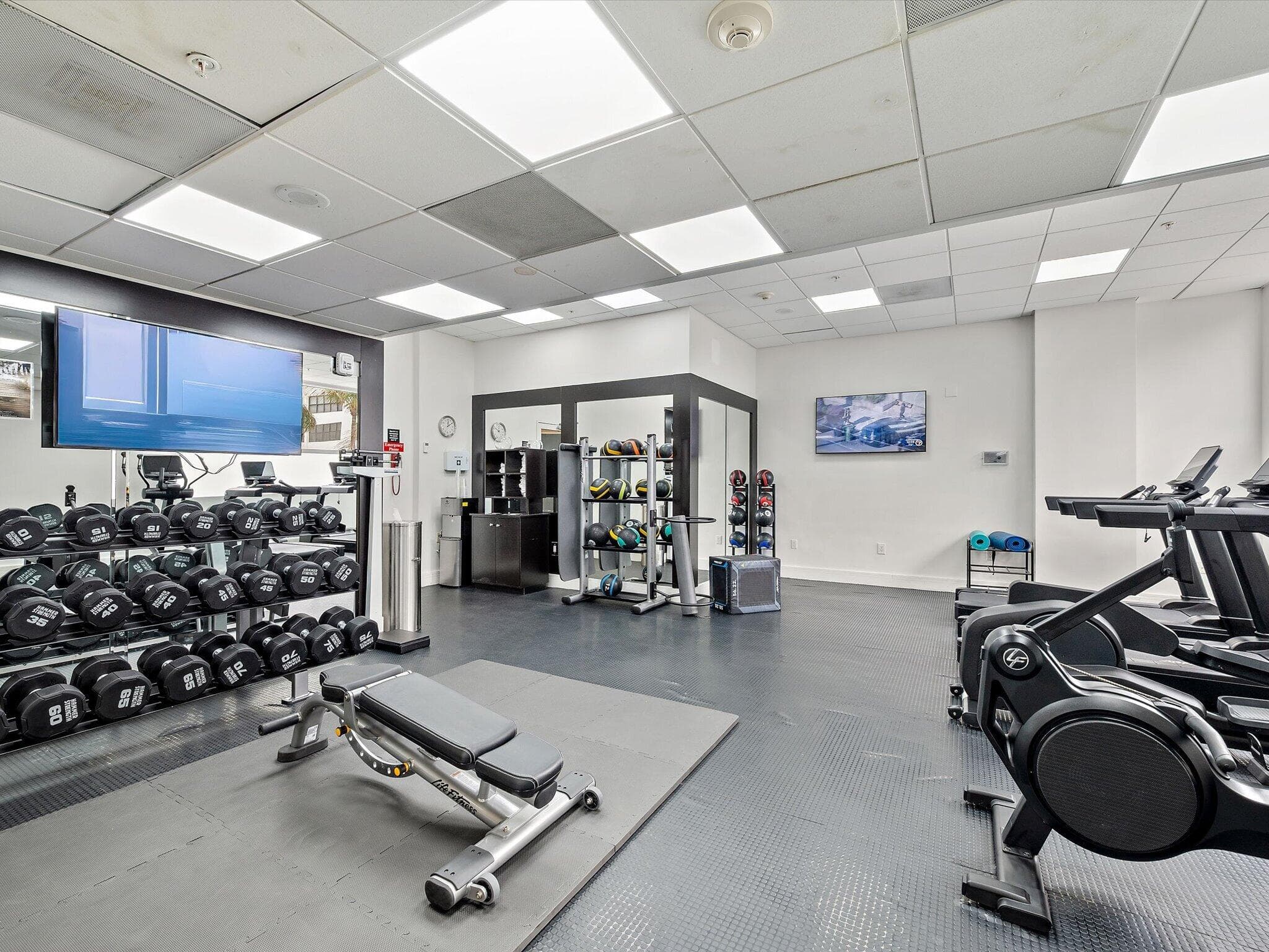 2670 E Sunrise Boulevard 703, Fort Lauderdale, FL 33304 — photo 16 of 35