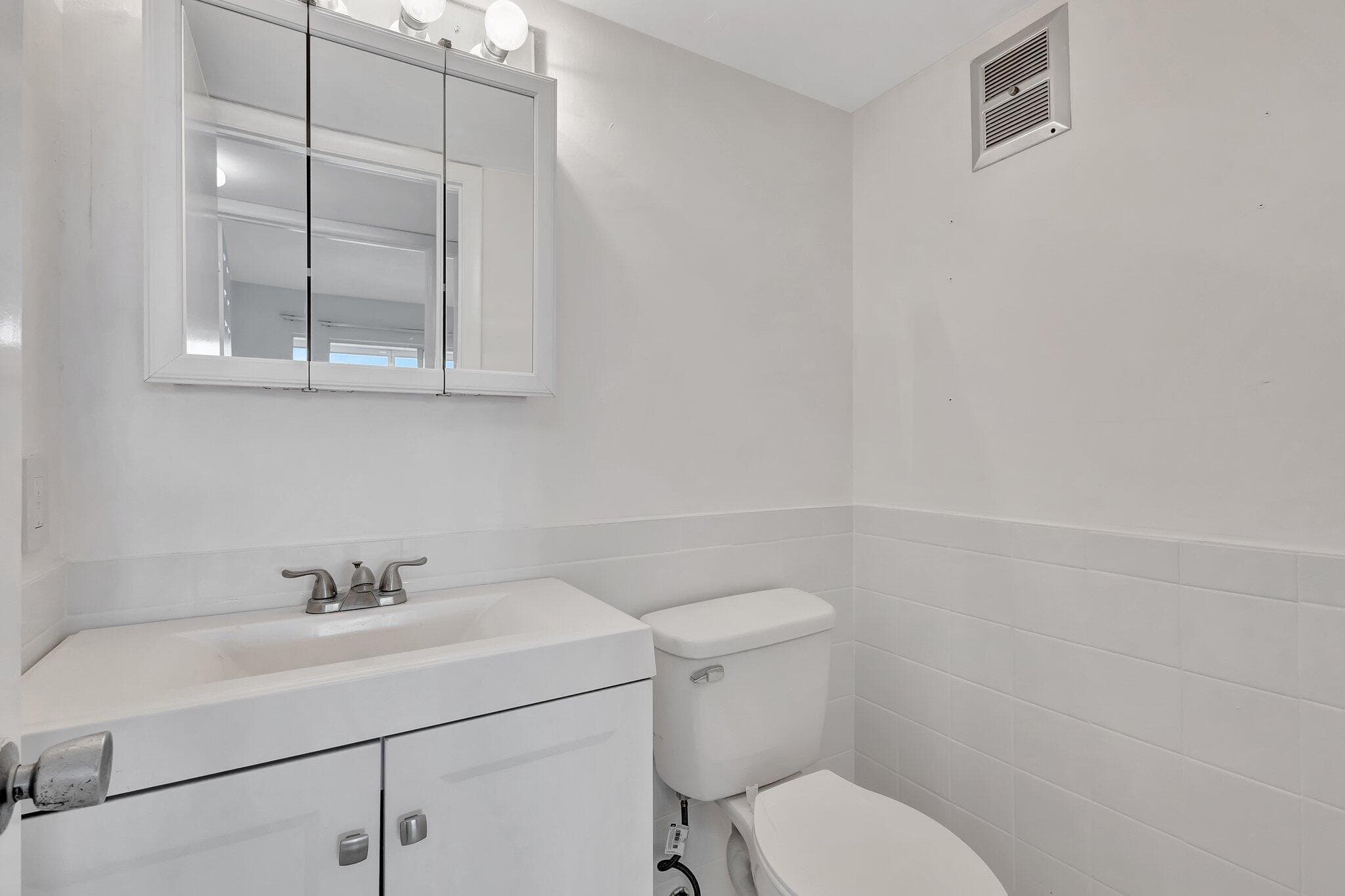 110 E Sheffield E, West Palm Beach, FL 33417 — photo 10 of 32