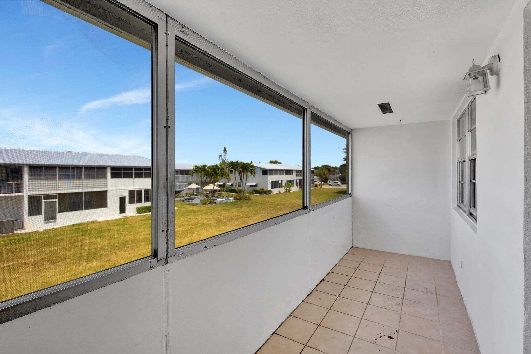 110 E Sheffield E, West Palm Beach, FL 33417 — photo 16 of 32