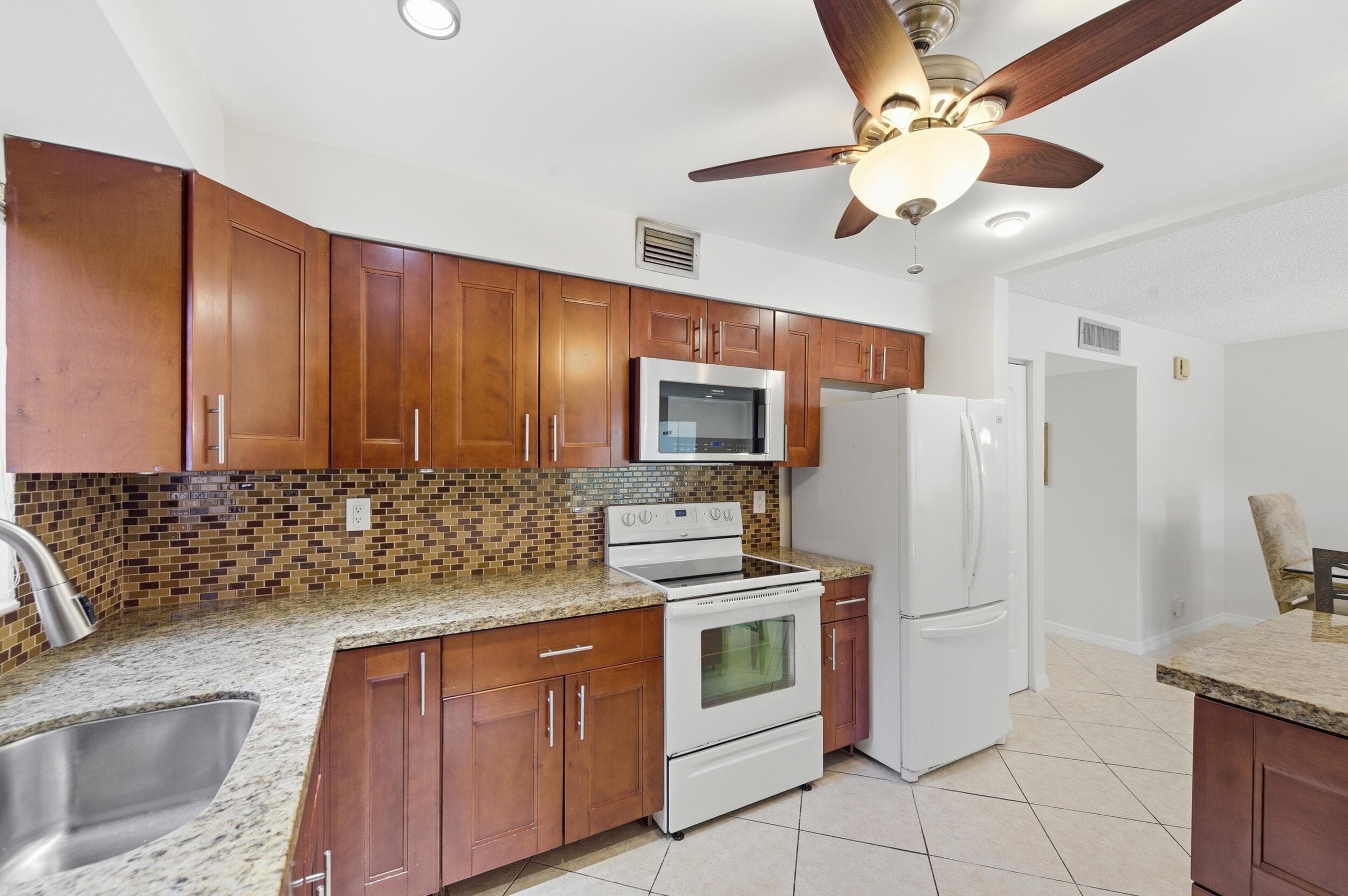 129 Piedmont C, Delray Beach, FL 33484 — photo 13 of 52