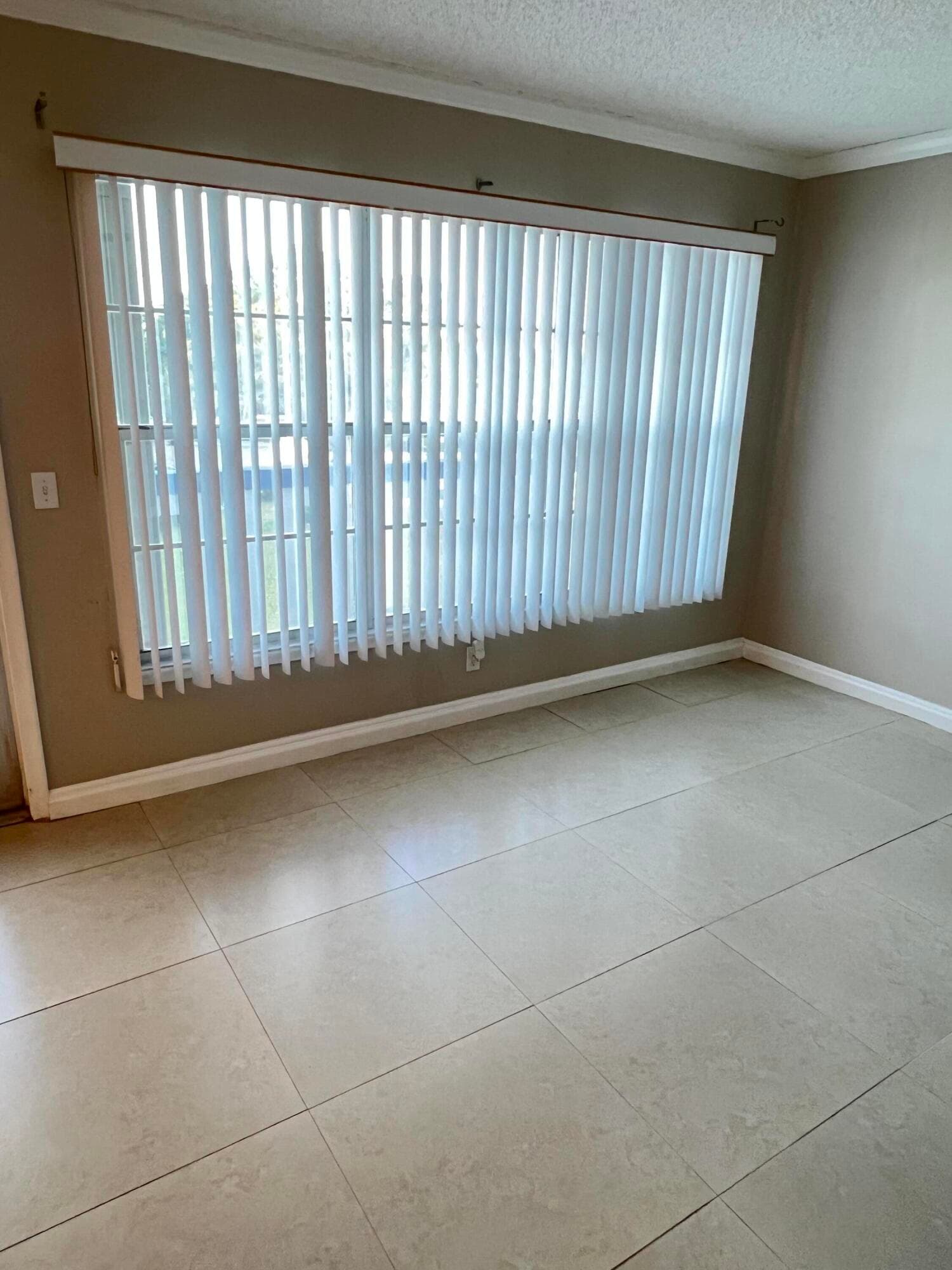413 Greenbrier A, West Palm Beach, FL 33417 — photo 9 of 39