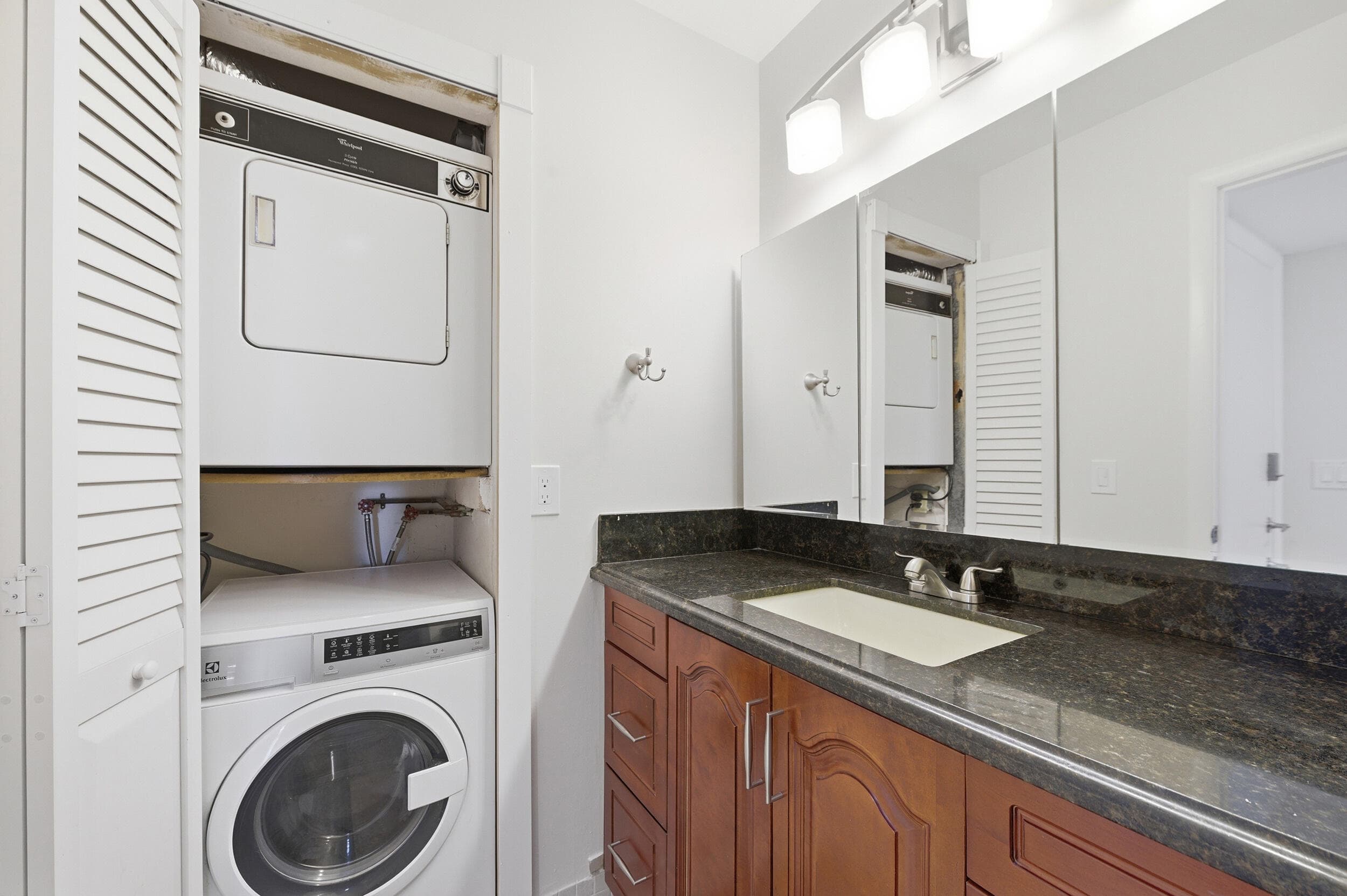 129 Piedmont C, Delray Beach, FL 33484 — photo 17 of 52