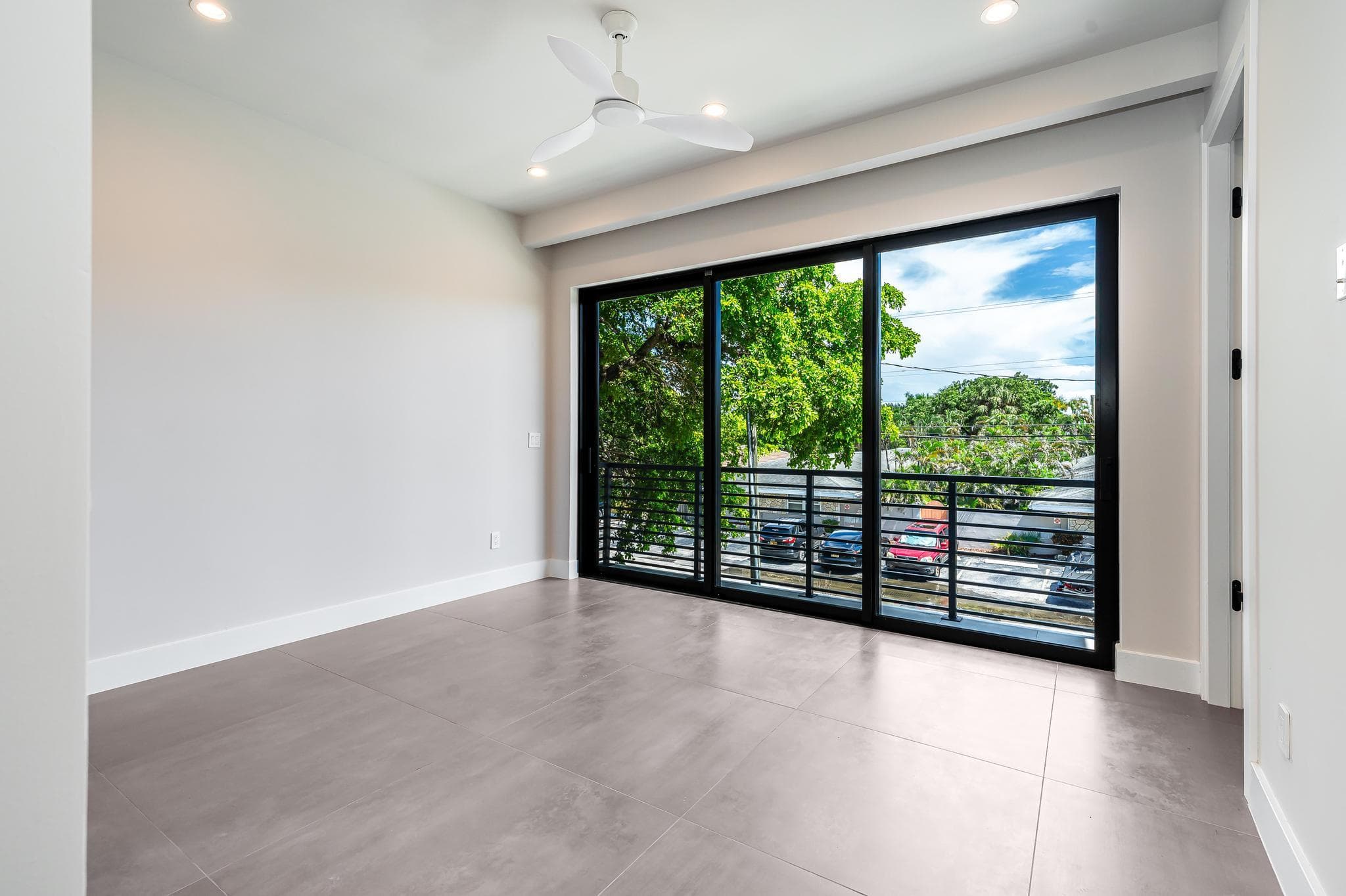 919 NE 17th Terrace A, Fort Lauderdale, FL 33304 — photo 16 of 45