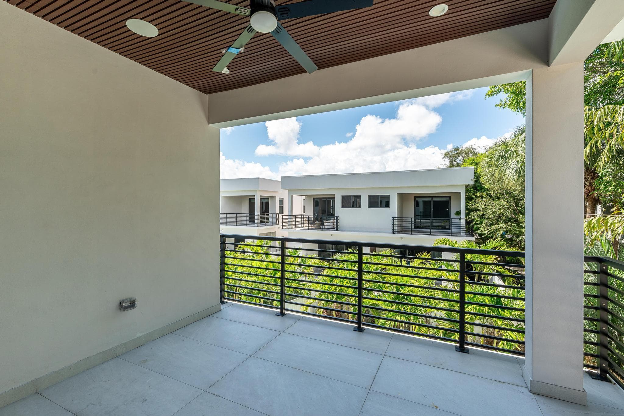 919 NE 17th Terrace A, Fort Lauderdale, FL 33304 — photo 22 of 45
