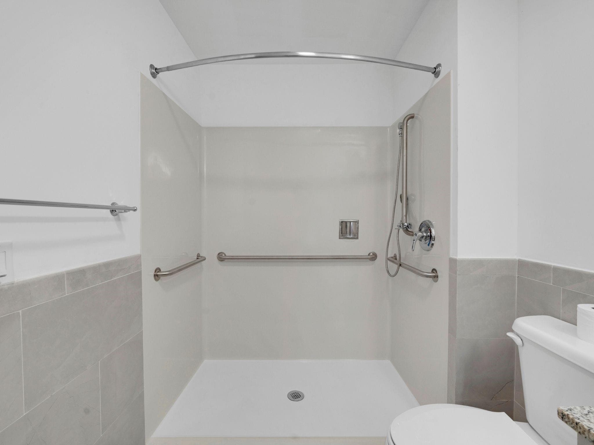 2130 NW 37th Street, Miami, FL 33142 — photo 11 of 23