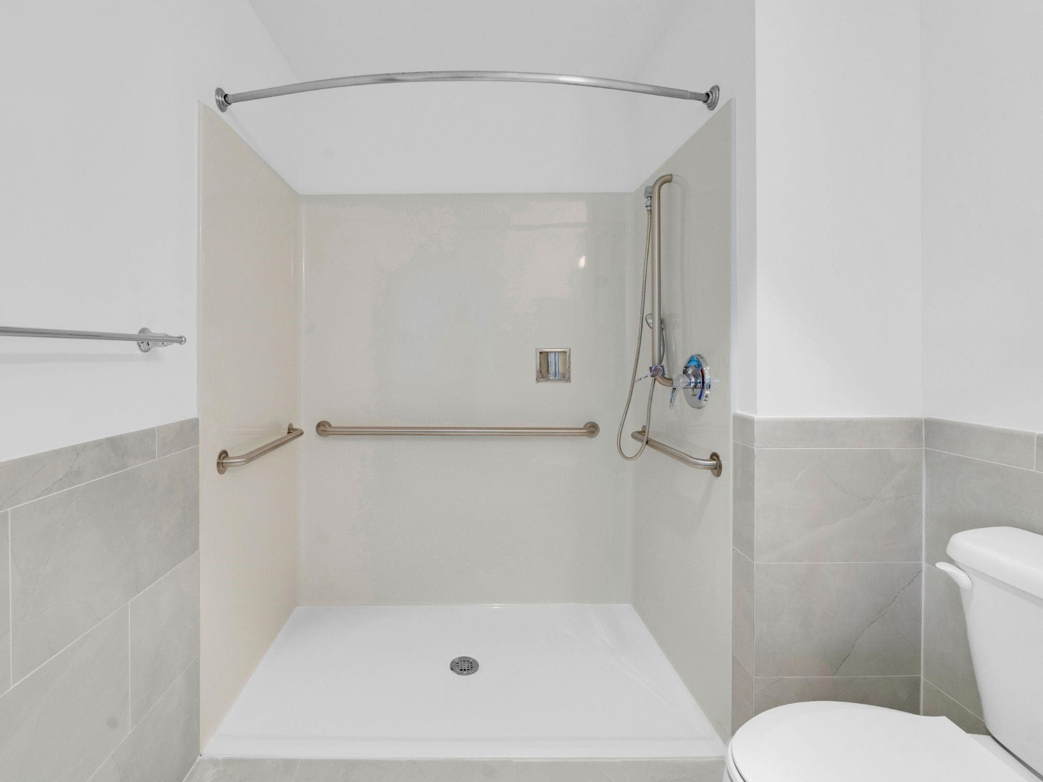 2130 NW 37th Street, Miami, FL 33142 — photo 13 of 23