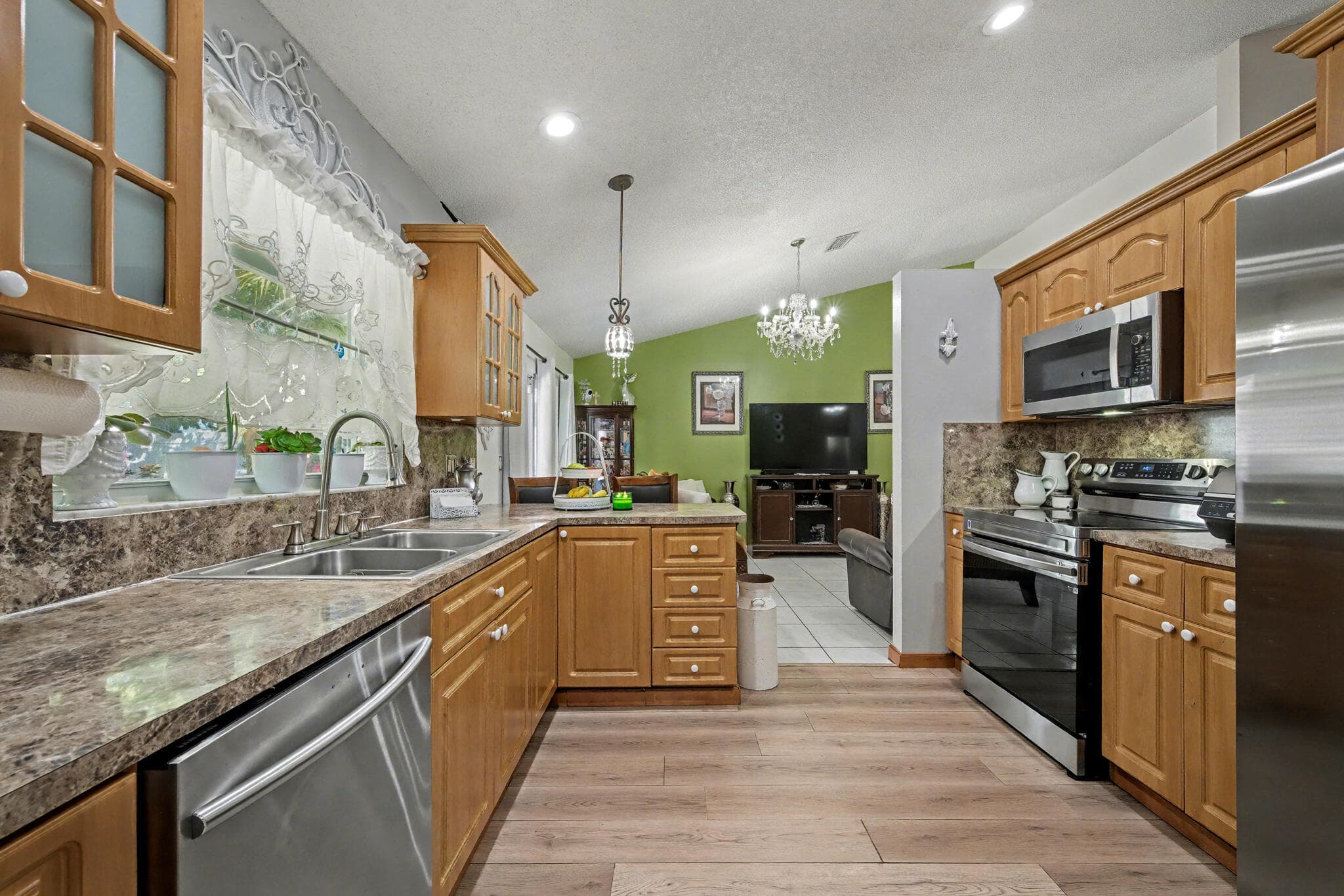1340 SW 75th Avenue, North Lauderdale, FL 33068 — photo 12 of 27