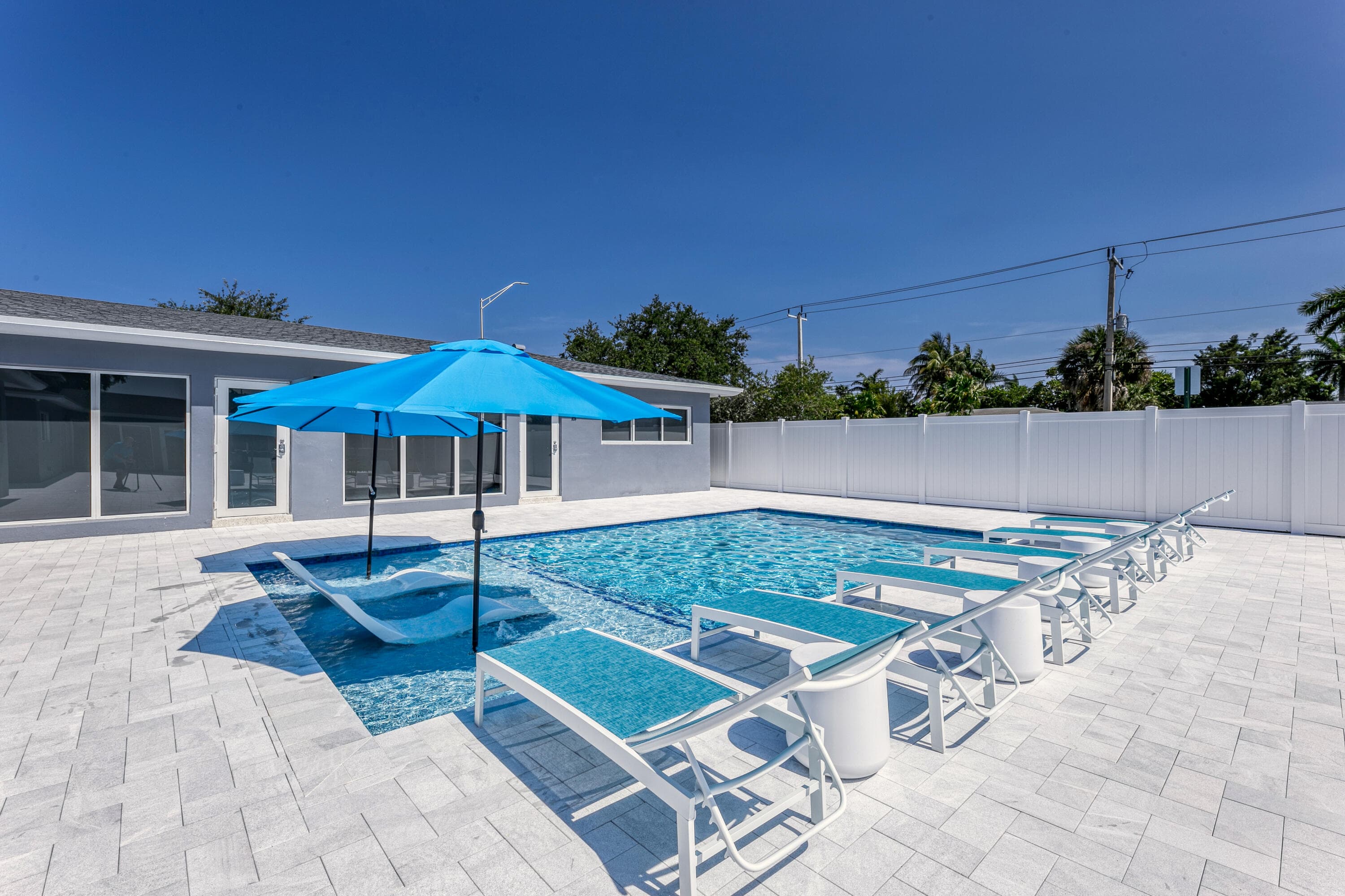 2009 NE 26th Street, Wilton Manors, FL 33305 — photo 9 of 63