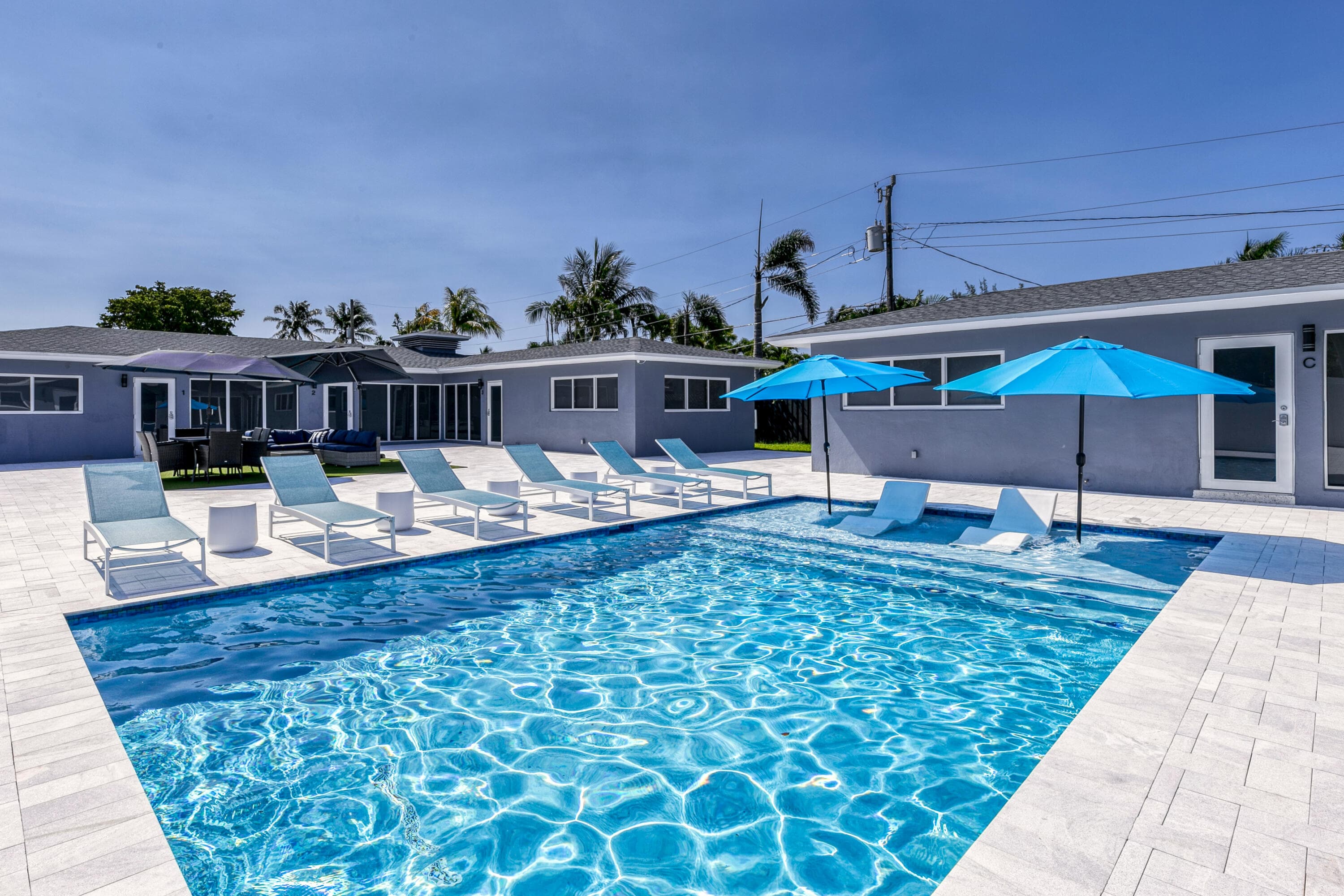 2009 NE 26th Street, Wilton Manors, FL 33305 — photo 13 of 63