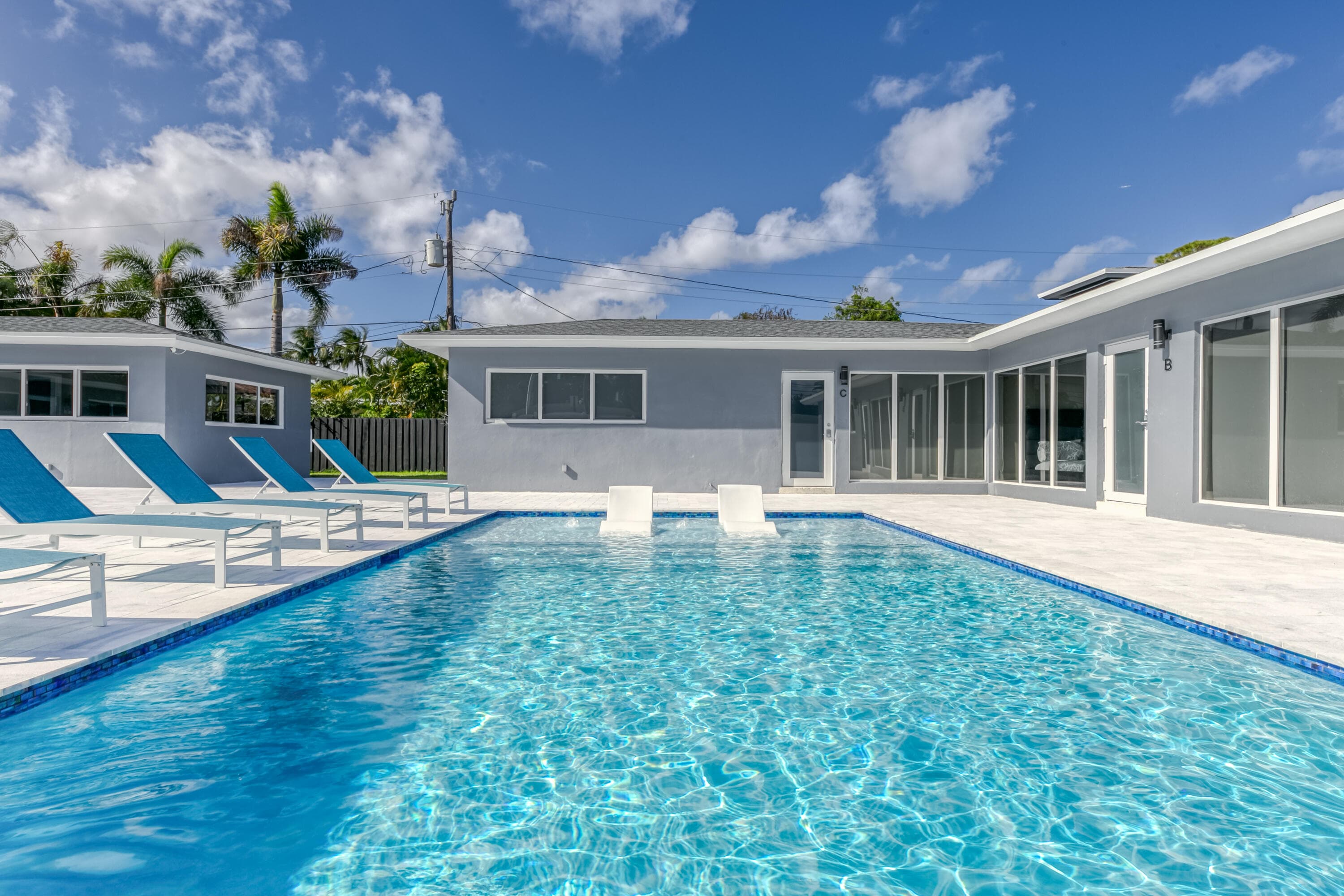 2009 NE 26th Street, Wilton Manors, FL 33305 — photo 34 of 63