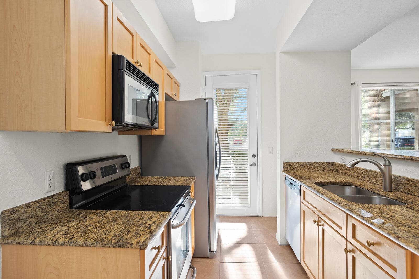 11012 Legacy Drive 104, Palm Beach Gardens, FL 33410 — photo 7 of 31