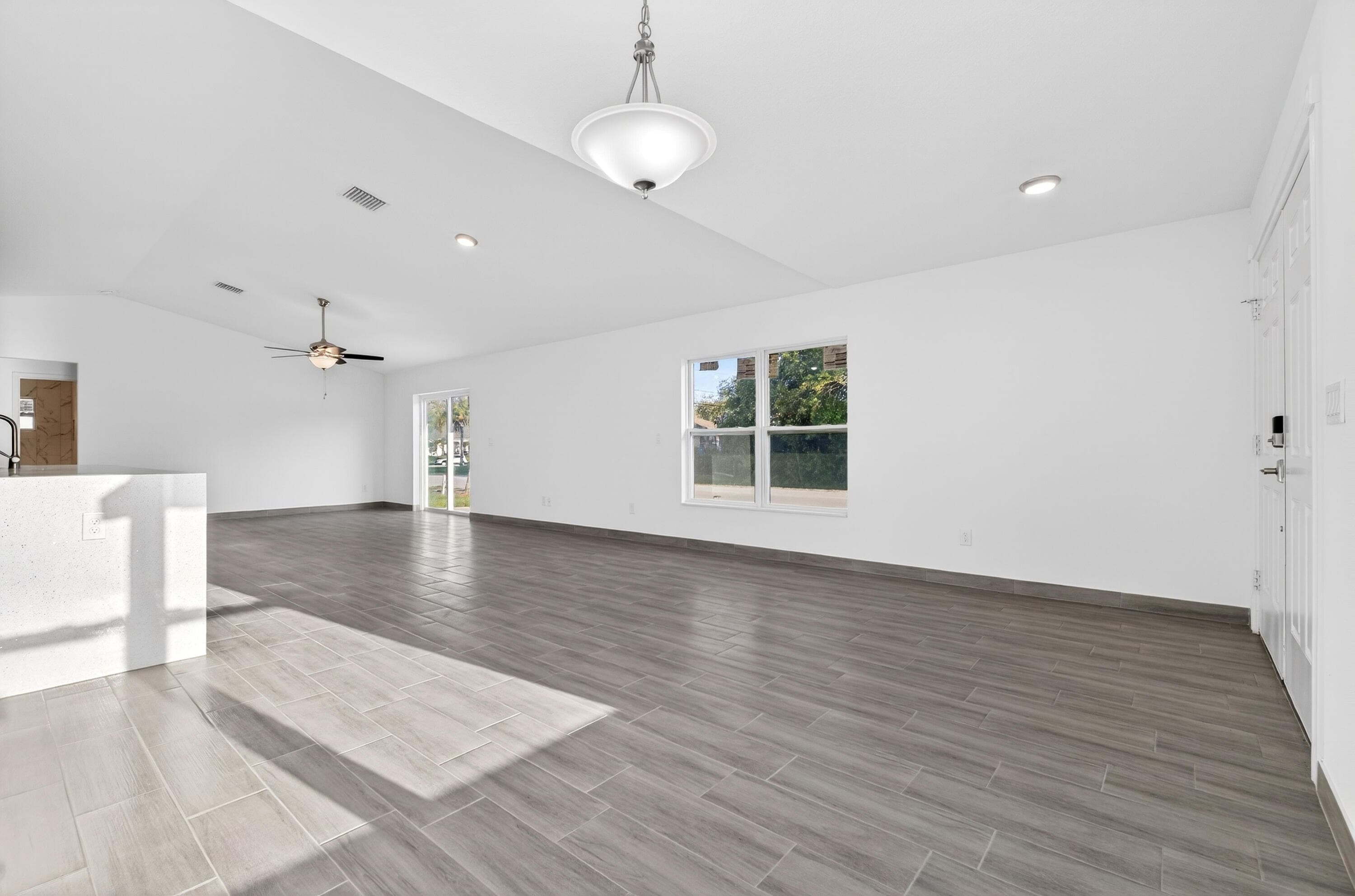 8316 103rd Avenue, Vero Beach, FL 32967 — photo 6 of 33