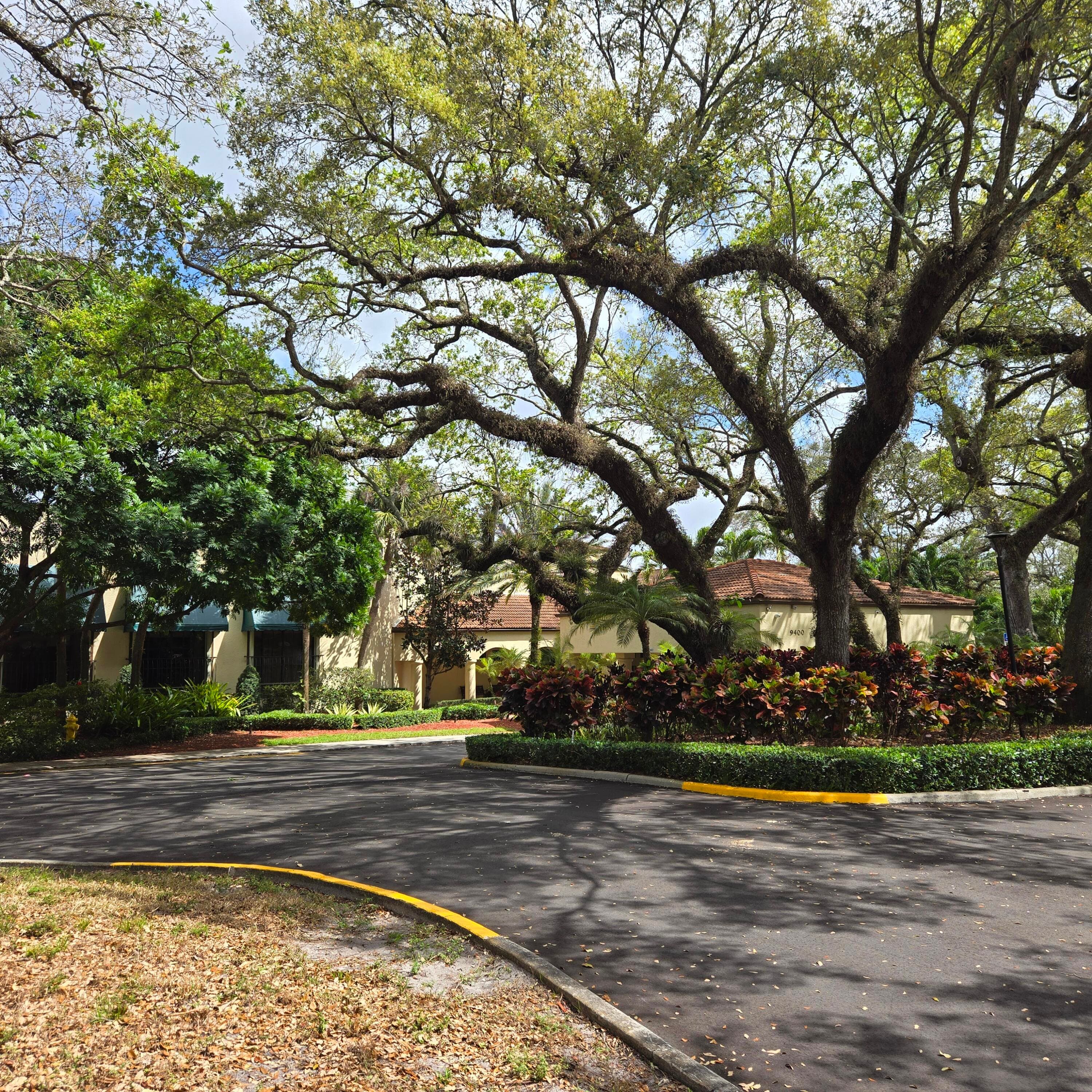 9440 Live Oak Place 402, Davie, FL 33324 — photo 36 of 45