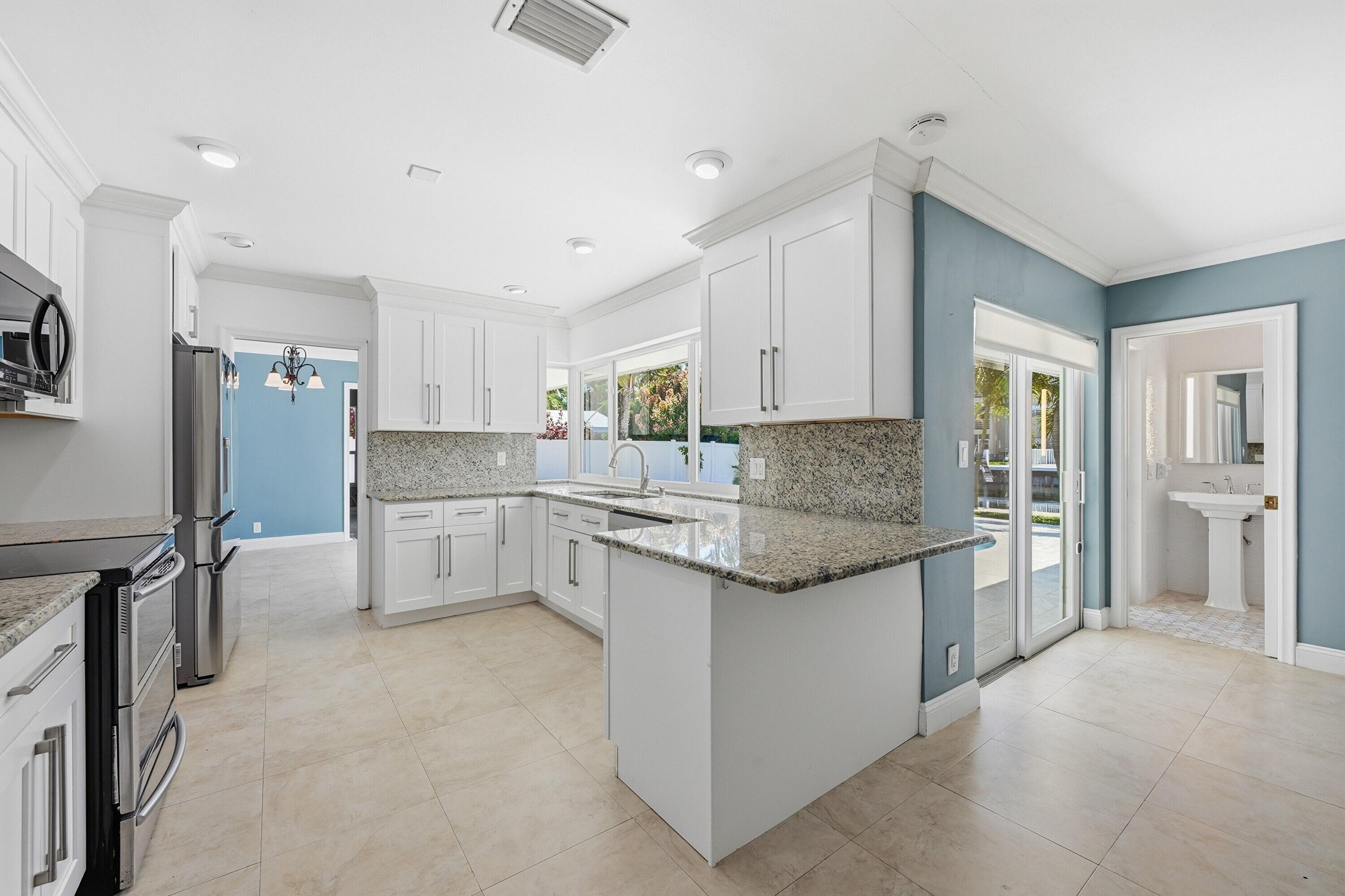 2810 NE 52nd Street, Fort Lauderdale, FL 33308 — photo 25 of 54