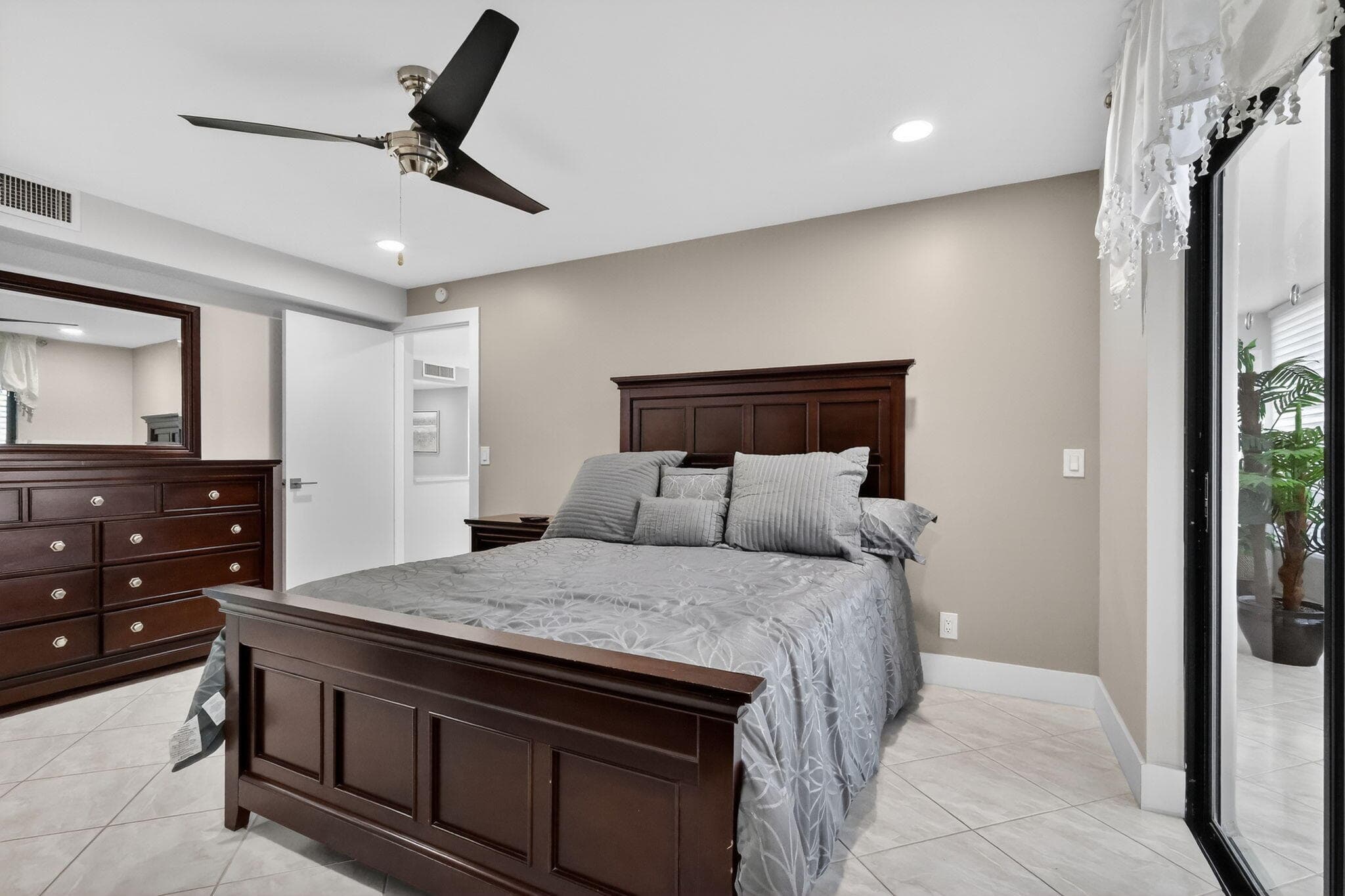492 Piedmont, Delray Beach, FL 33484 — photo 19 of 81