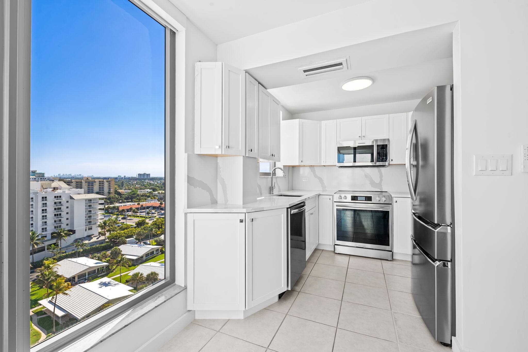 1010 S Ocean Boulevard 1502, Pompano Beach, FL 33062 — photo 8 of 26
