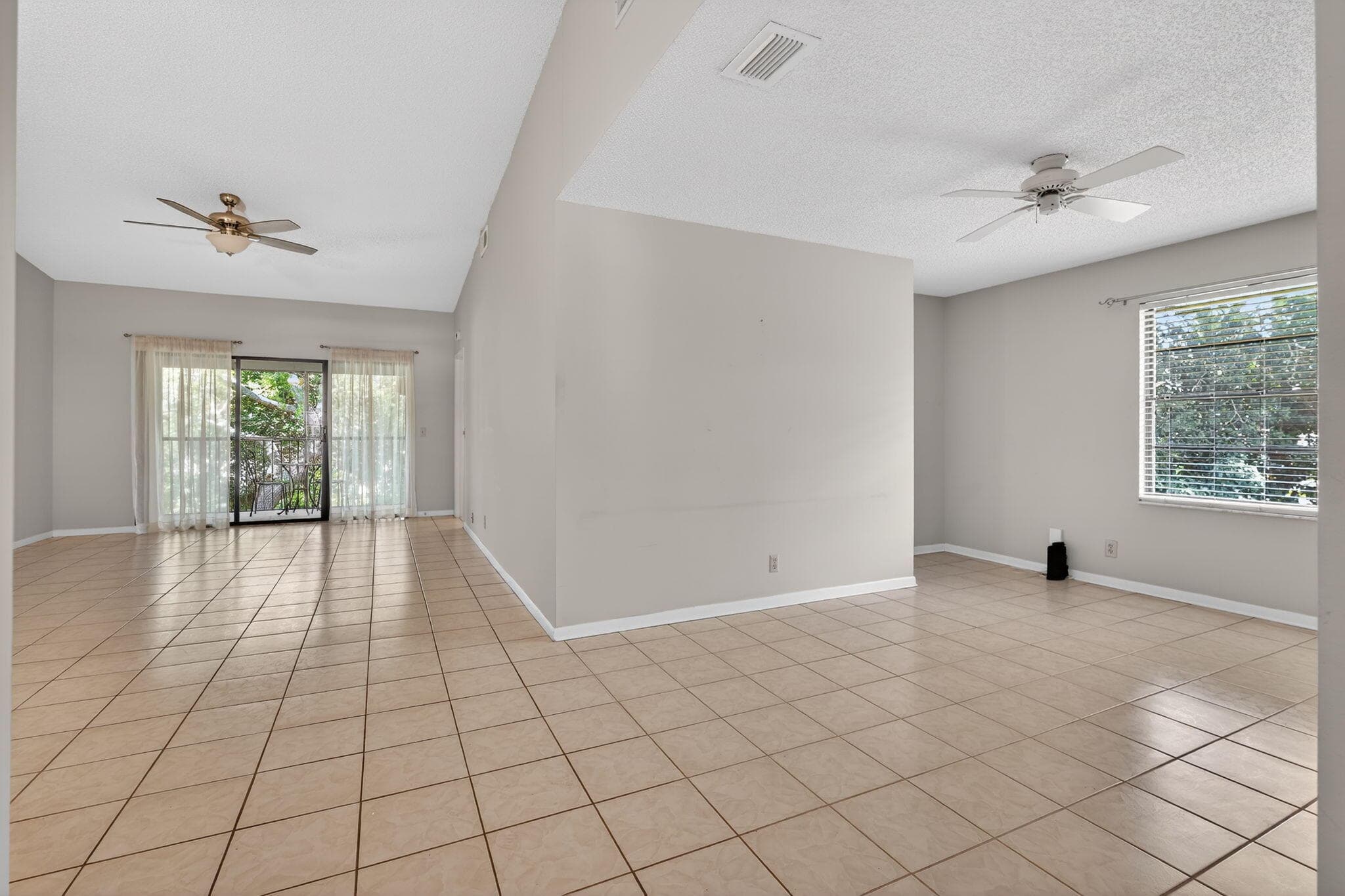 2301 Sabal Ridge Court H, Palm Beach Gardens, FL 33418 — photo 17 of 48