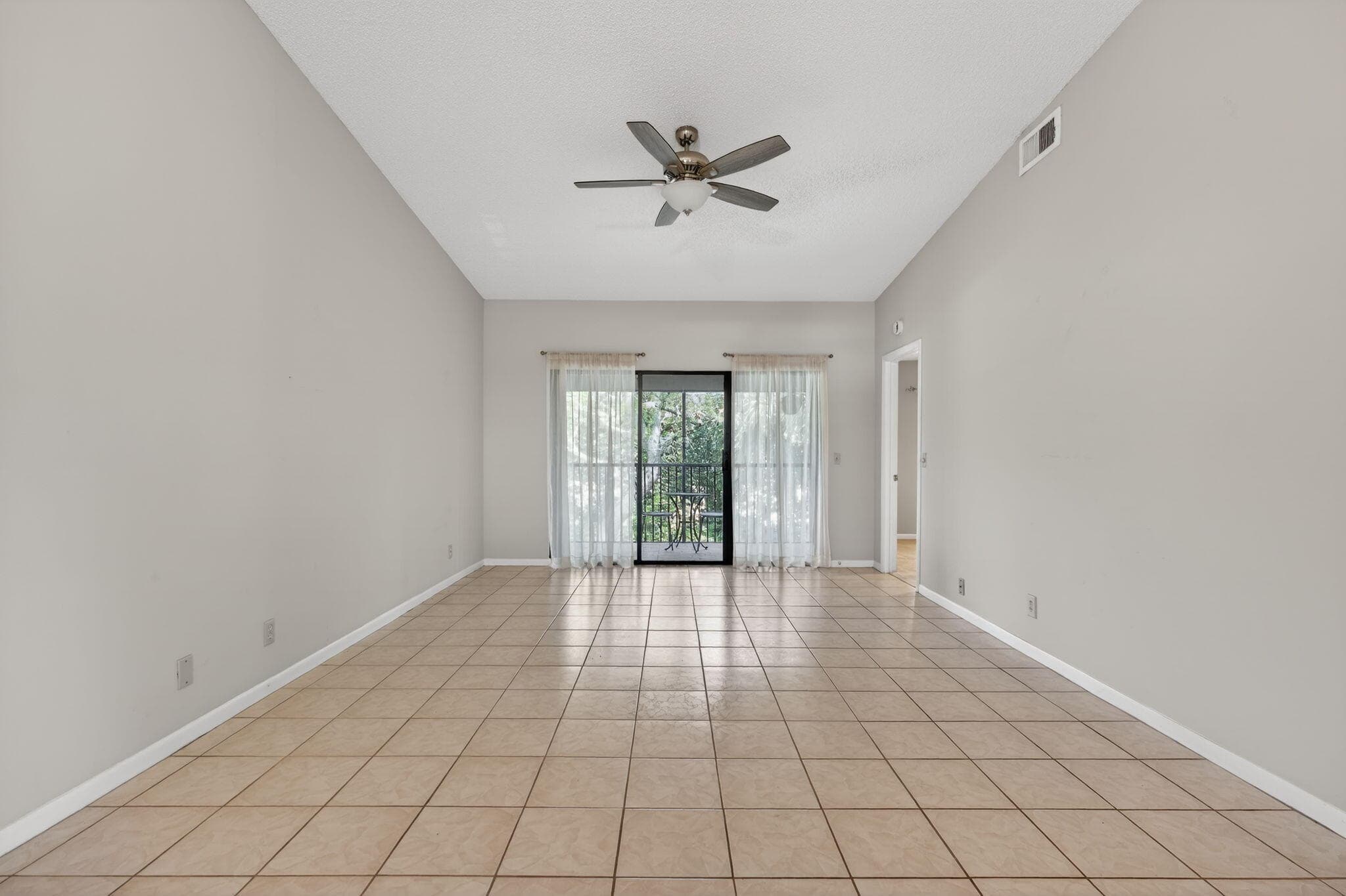 2301 Sabal Ridge Court H, Palm Beach Gardens, FL 33418 — photo 22 of 48