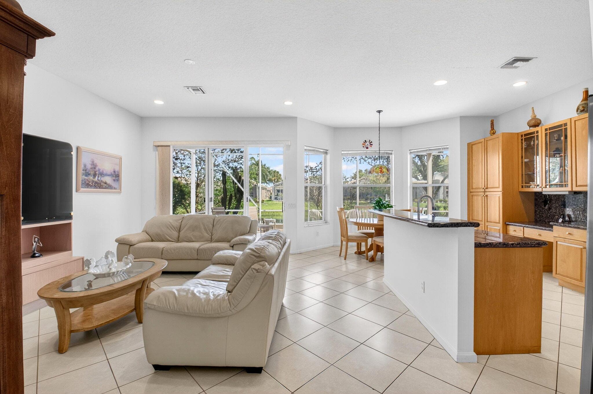 13738 Plaza Mayor Drive, Delray Beach, FL 33446 — photo 19 of 87
