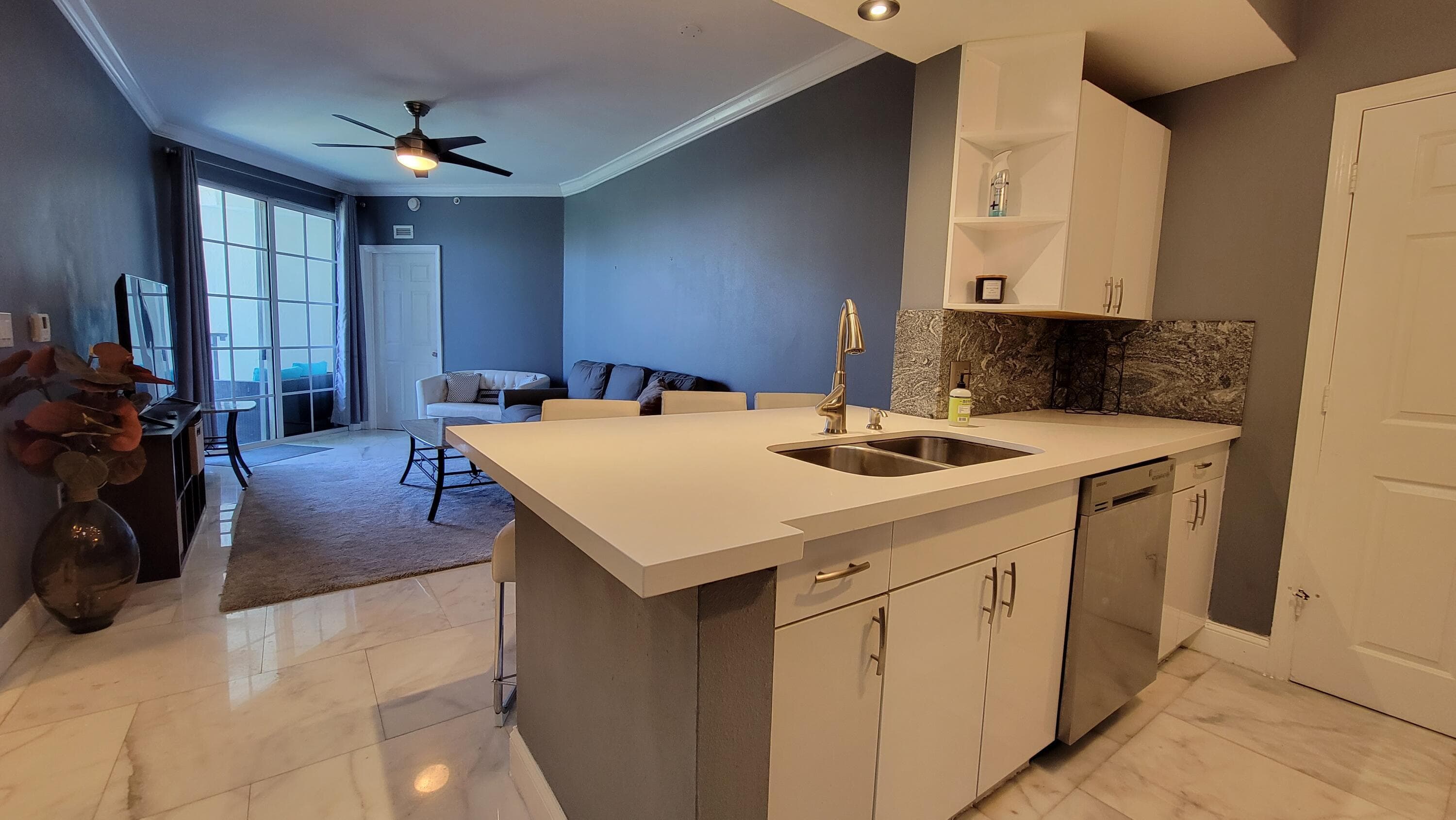 533 NE 3rd Avenue 545, Fort Lauderdale, FL 33301 — photo 13 of 22