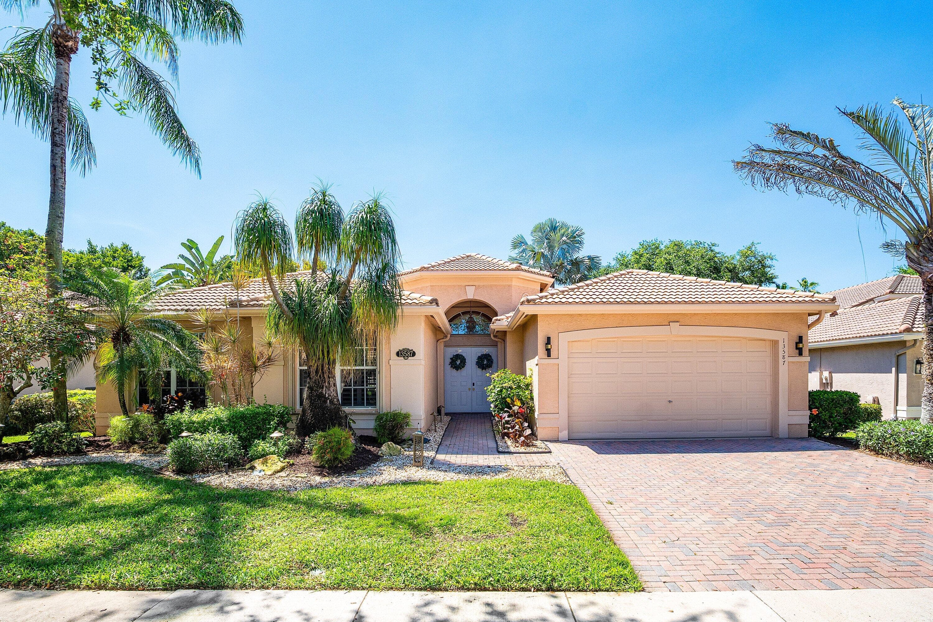 13587 Barcelona Lake Circle, Delray Beach, FL 33446 — photo 1 of 55