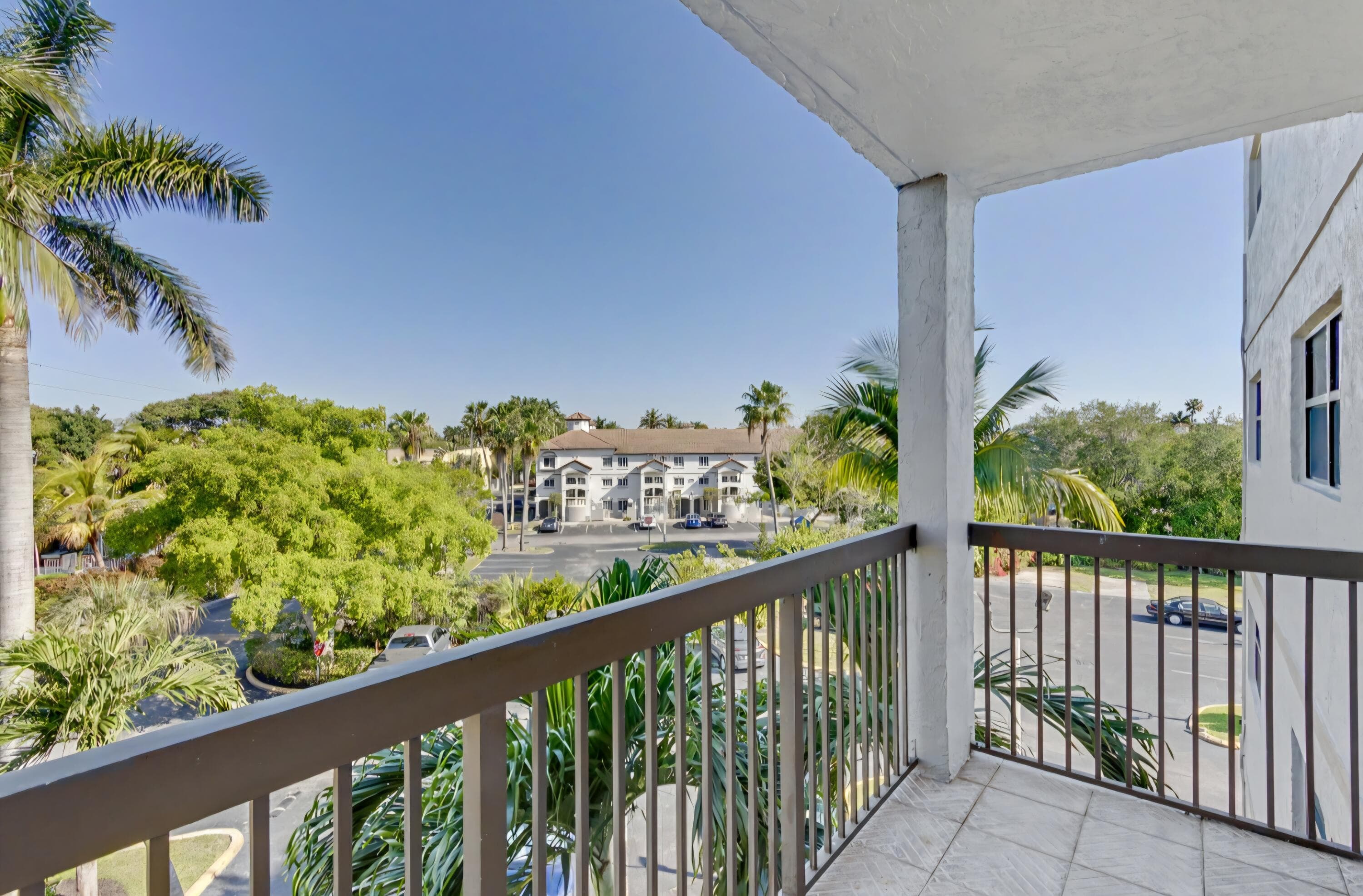 701 NW 19th Street NW 401, Fort Lauderdale, FL 33311 — photo 6 of 50