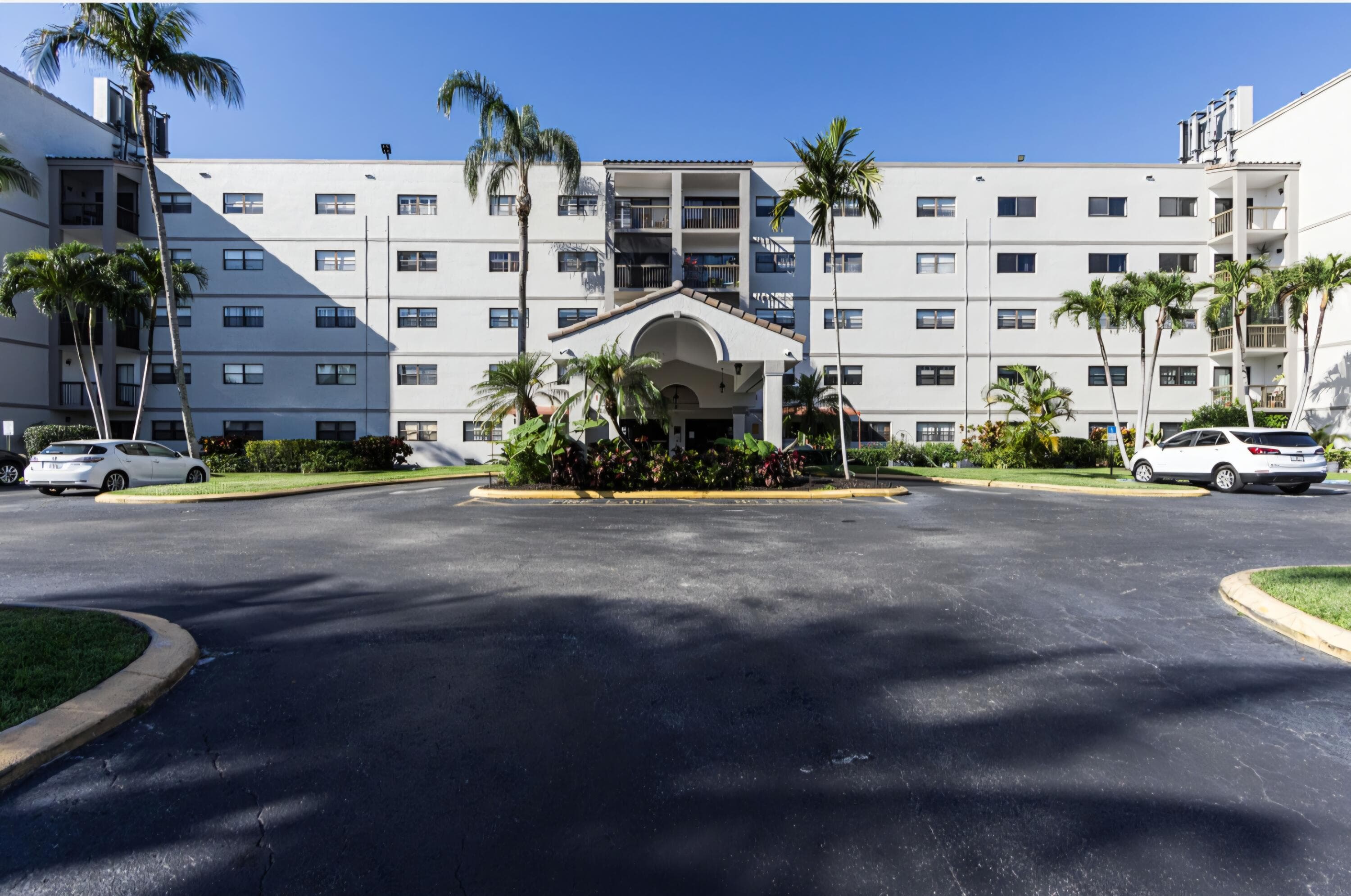 701 NW 19th Street NW 401, Fort Lauderdale, FL 33311 — photo 19 of 50