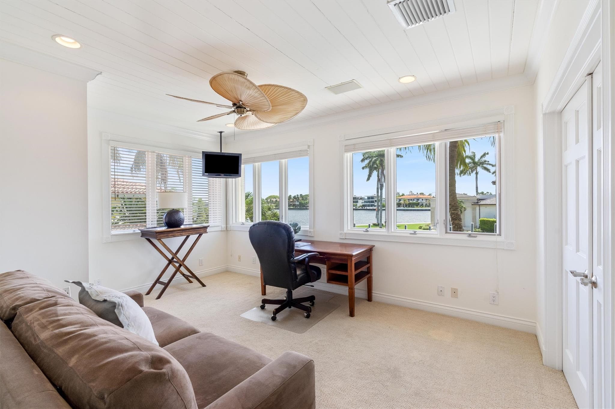 703 Royal Plaza Drive, Fort Lauderdale, FL 33301 — photo 14 of 24