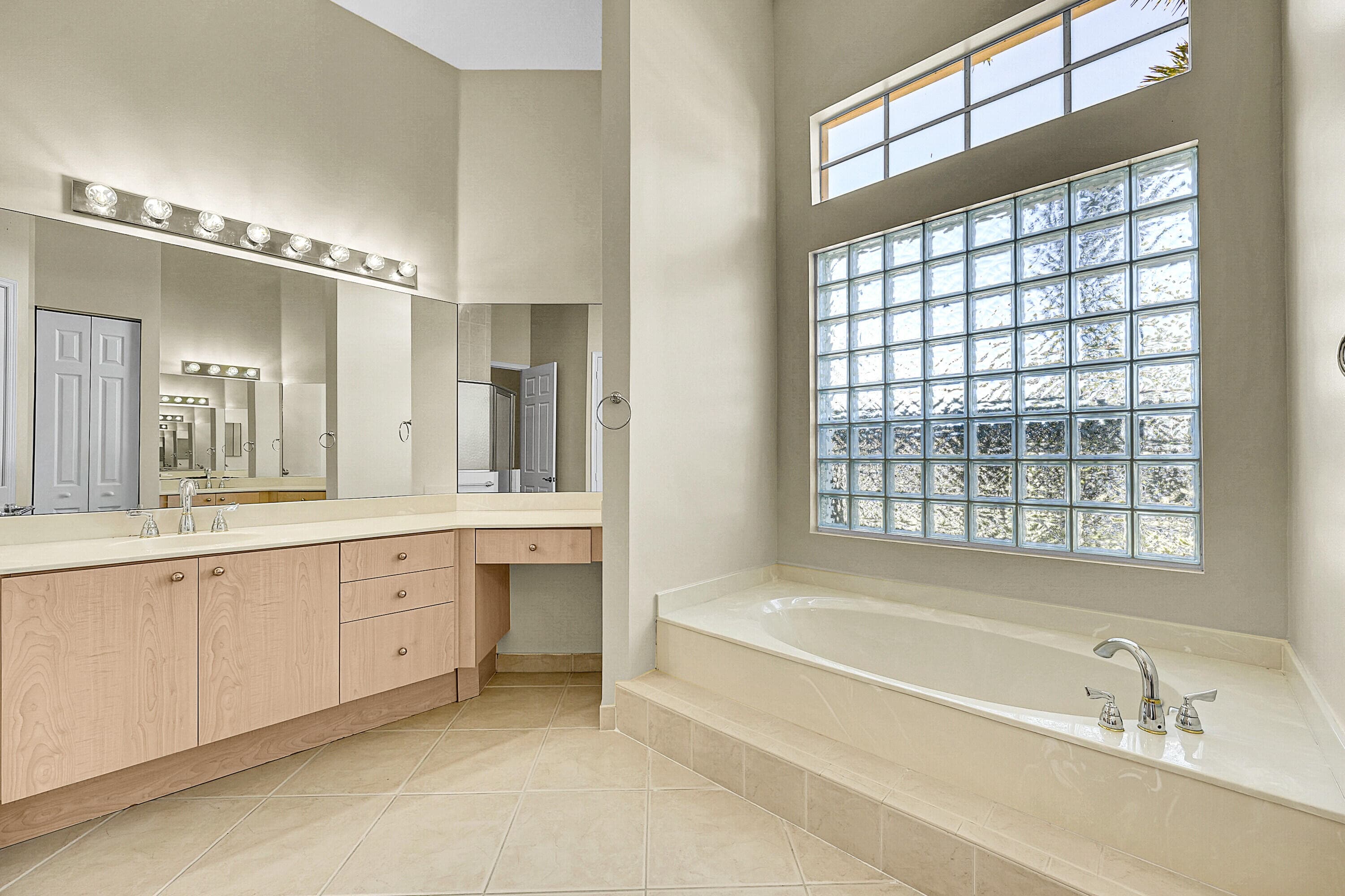 211 NW Pleasant Grove Way, Port St. Lucie, FL 34986 — photo 14 of 22