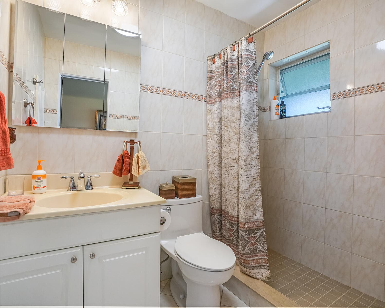 16801 NE 13th Avenue 308, Miami, FL 33162 — photo 6 of 18